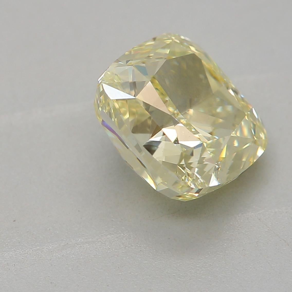 GIA Certified 1.51 Carat Fancy Yellow VVS2 Clarity Diamond In New Condition For Sale In บางรัก, TH