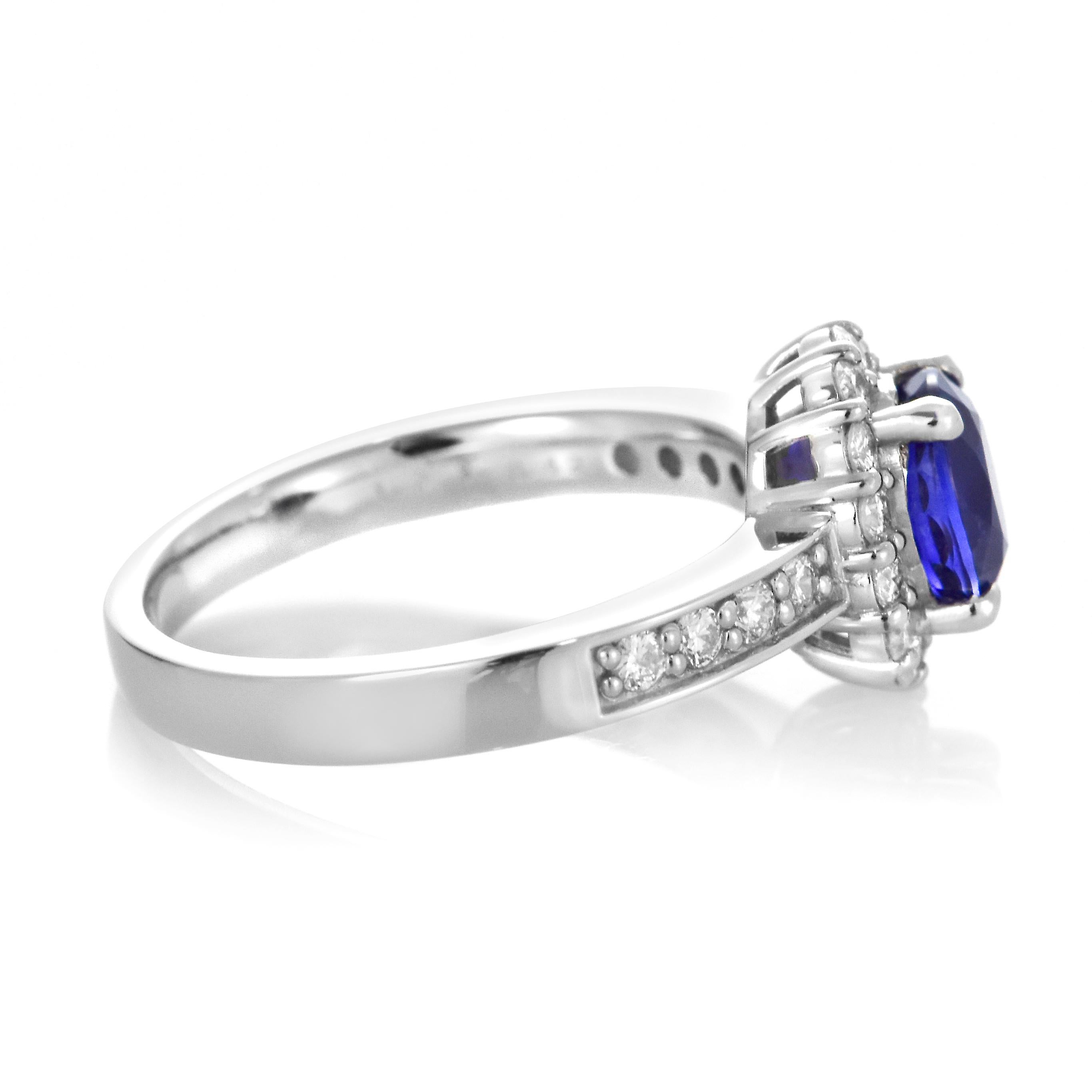 Oval Cut GIA Certified 1.51 Carat Natural Sapphire and Diamond Ring made in Platinum For Sale