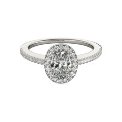 Halo ovalado con pavé francés de 1,51 quilates certificado por GIA  Anillo de diamantes