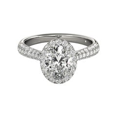 GIA Certified 1.51 Carat Oval Halo Multi-Row  Bague en diamant