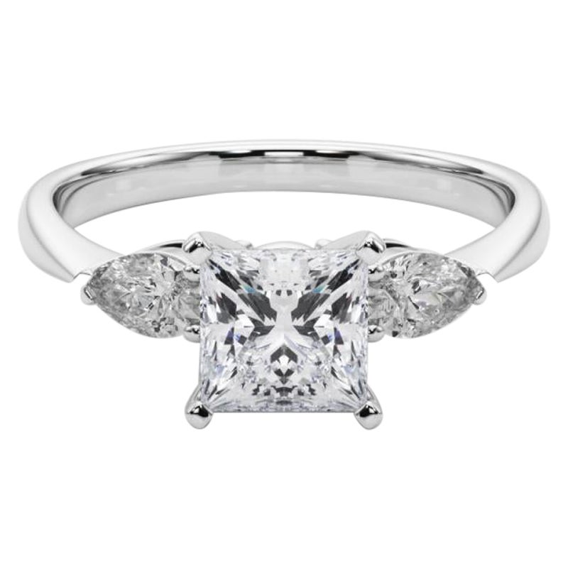 Anello con diamante a tre pietre Princess East-West certificato GIA da 1,51 carati