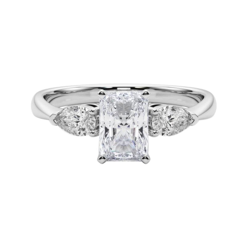 Anello con diamante radiante est-ovest a tre pietre certificato GIA da 1,51 carati