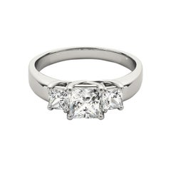 Certifié GIA 1.51 Carat Three-Stone Princess  Bague en diamant