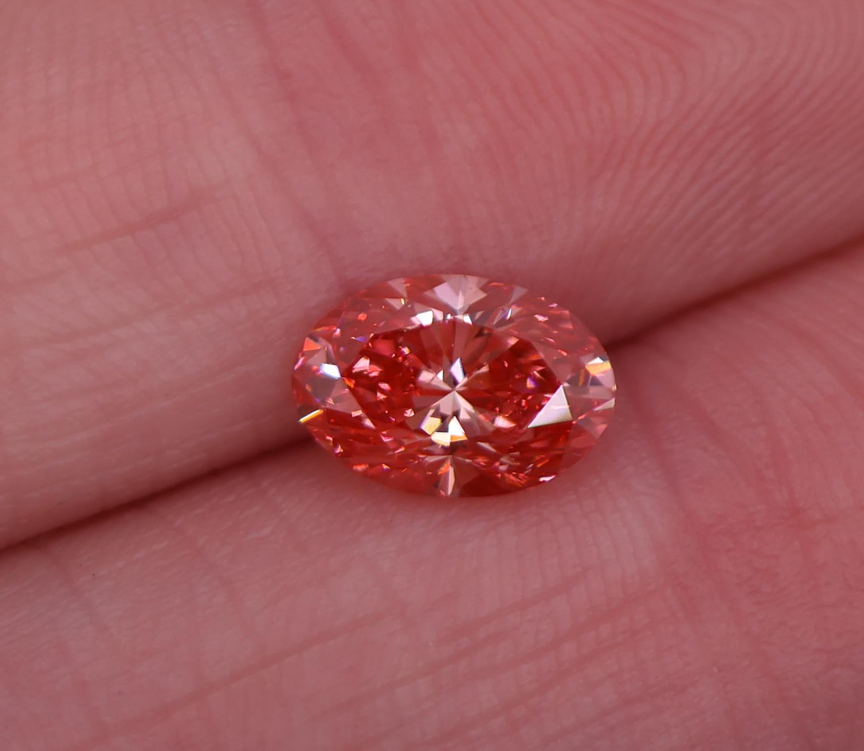 GIA Certified 1.51 Carat Vivid Earth Mined Pink Diamond Brilliant Oval Cut 8x6mm In New Condition For Sale In Columbus, OH