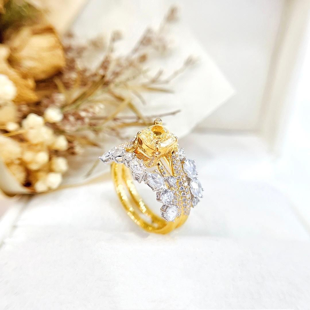 Cushion Cut GIA Certified 1.51 CT Fancy Light Yellow Diamond 18K Gold Ring For Sale