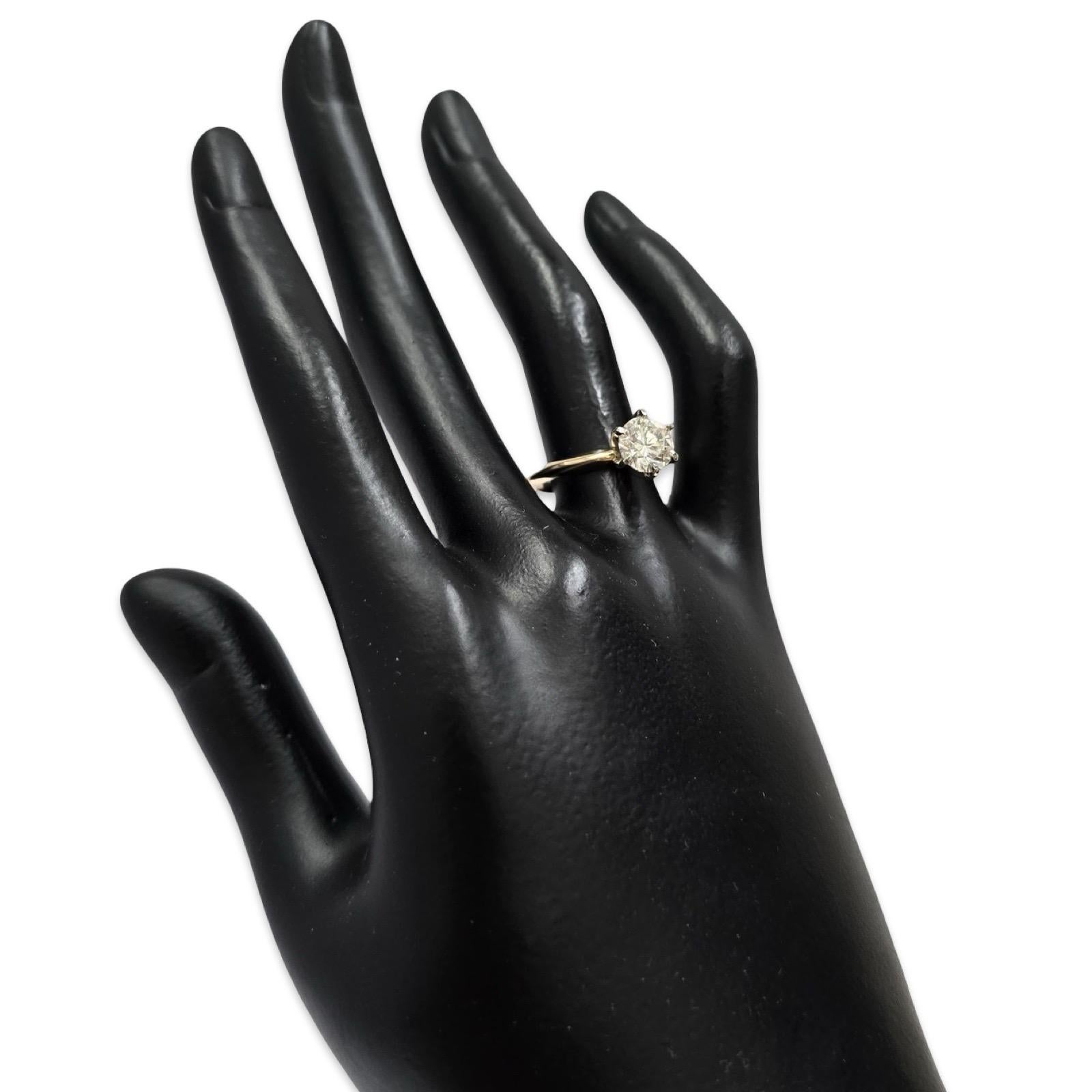 GIA-zertifizierter 1,51 K/SI2 runder Diamant-Solitärring Damen im Angebot