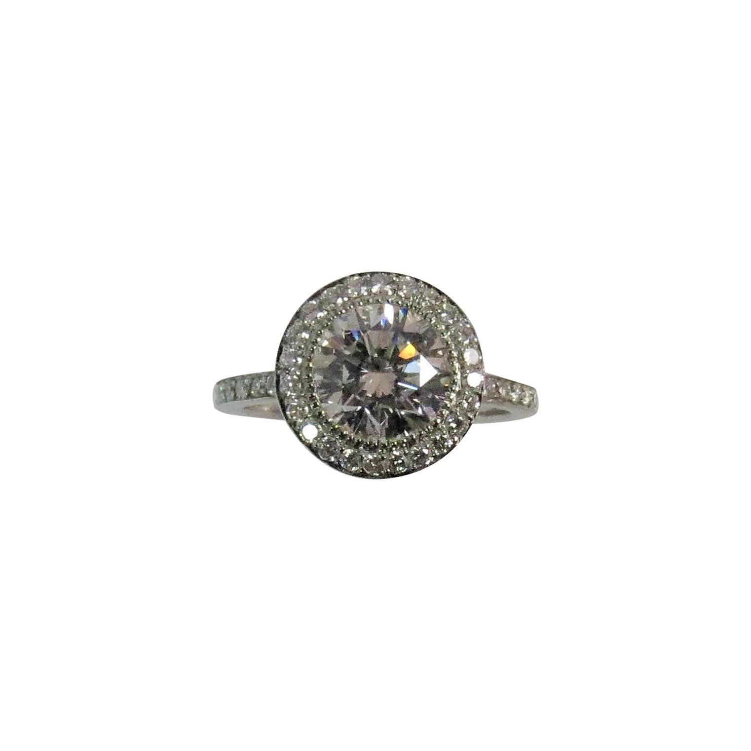 GIA Certified 1.51 Round Diamond G, VS1 in Bez Ambar Platinum Diamond Setting