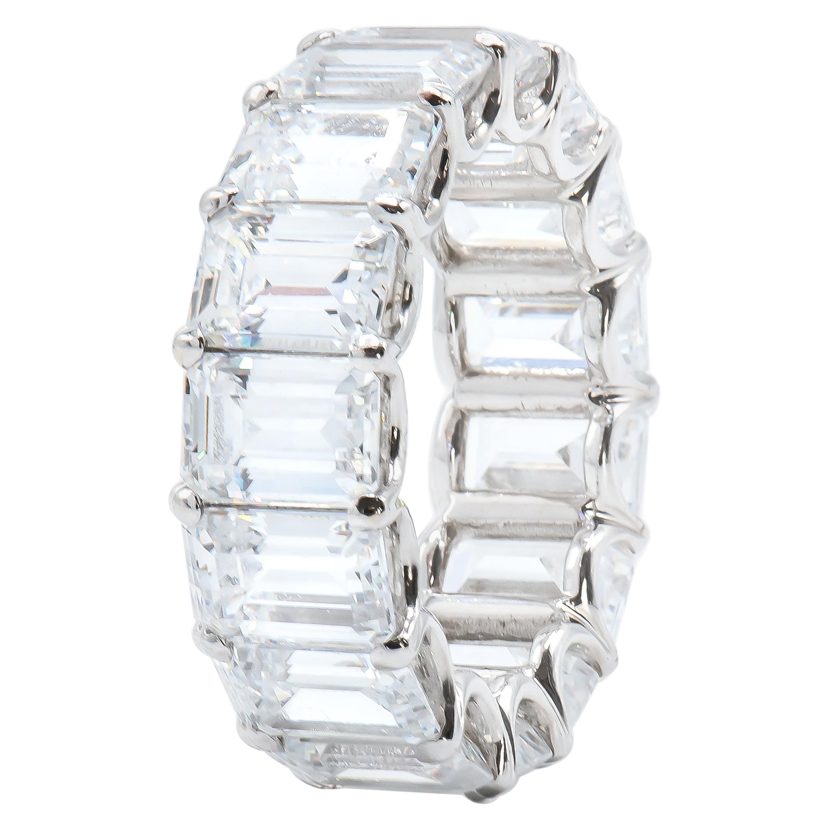 GIA zertifizierter 15,10 Karat Diamant-Eternity-Ring mit Smaragdschliff