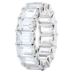 GIA zertifizierter 15,10 Karat Diamant-Eternity-Ring mit Smaragdschliff