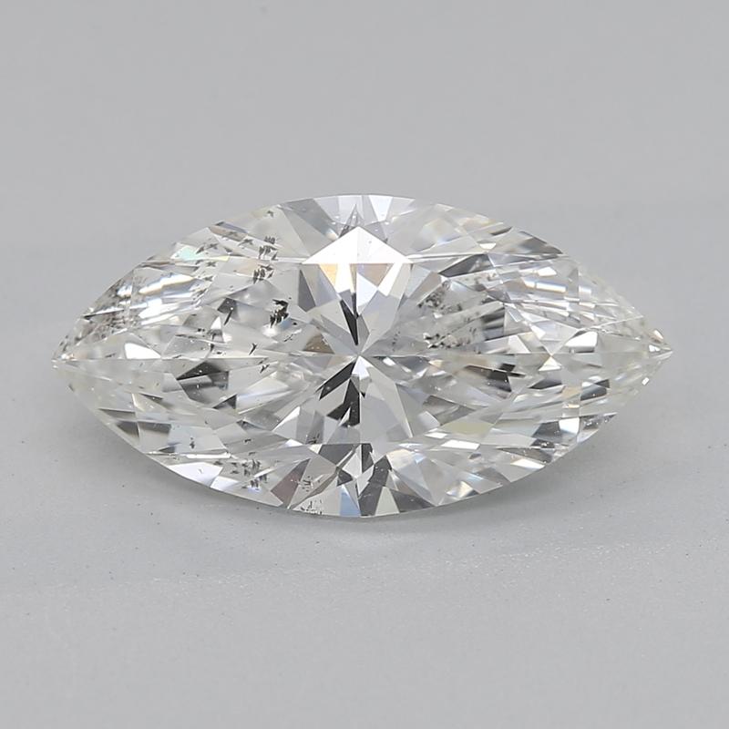 D'une élégance intemporelle, cette captivante bague en diamant est ornée d'une superbe pierre centrale de forme marquise pesant 1.51. La brillance exquise est amplifiée par le classement impeccable G et SI2, garantissant que chaque facette du