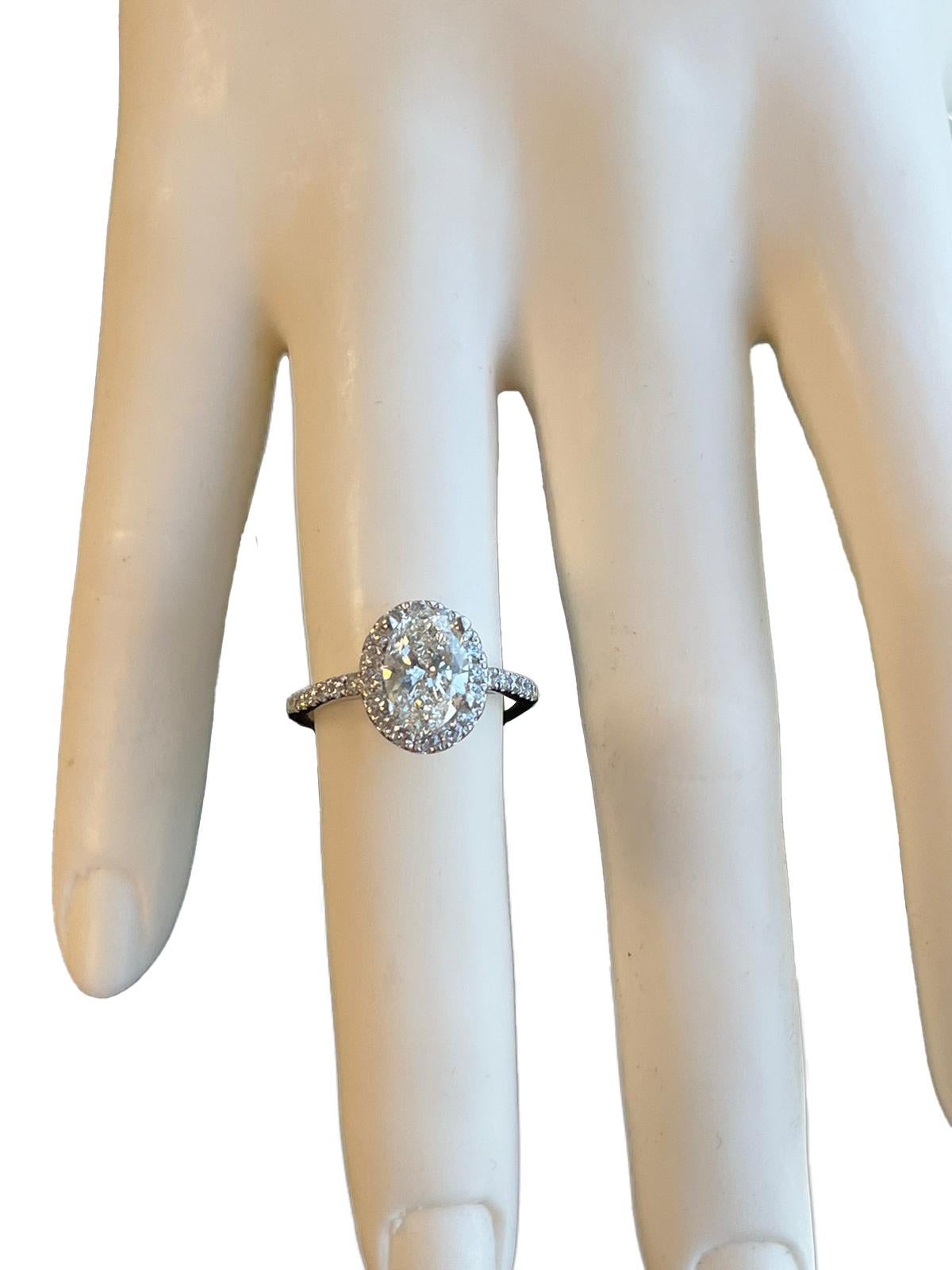 sehr bedeutender GIA-zertifizierter 1,51 Karat makelloser Platin-Diamantring Damen im Angebot