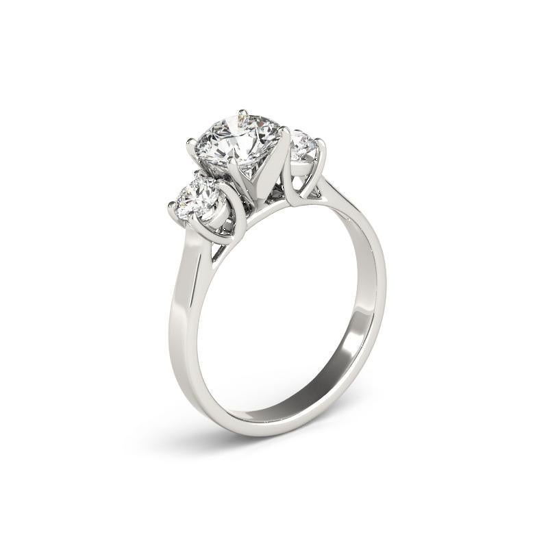 Donna GIA Certified 1.51ct Round Classic Three-Stone V-Prong Platinum Diamond Ring in vendita