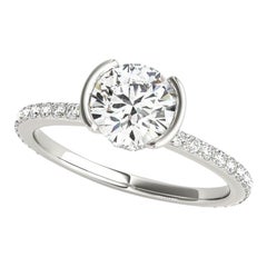 Anello con diamanti in platino certificato GIA da 1,51 carati, mezzo castone, aureola nascosta e pavé