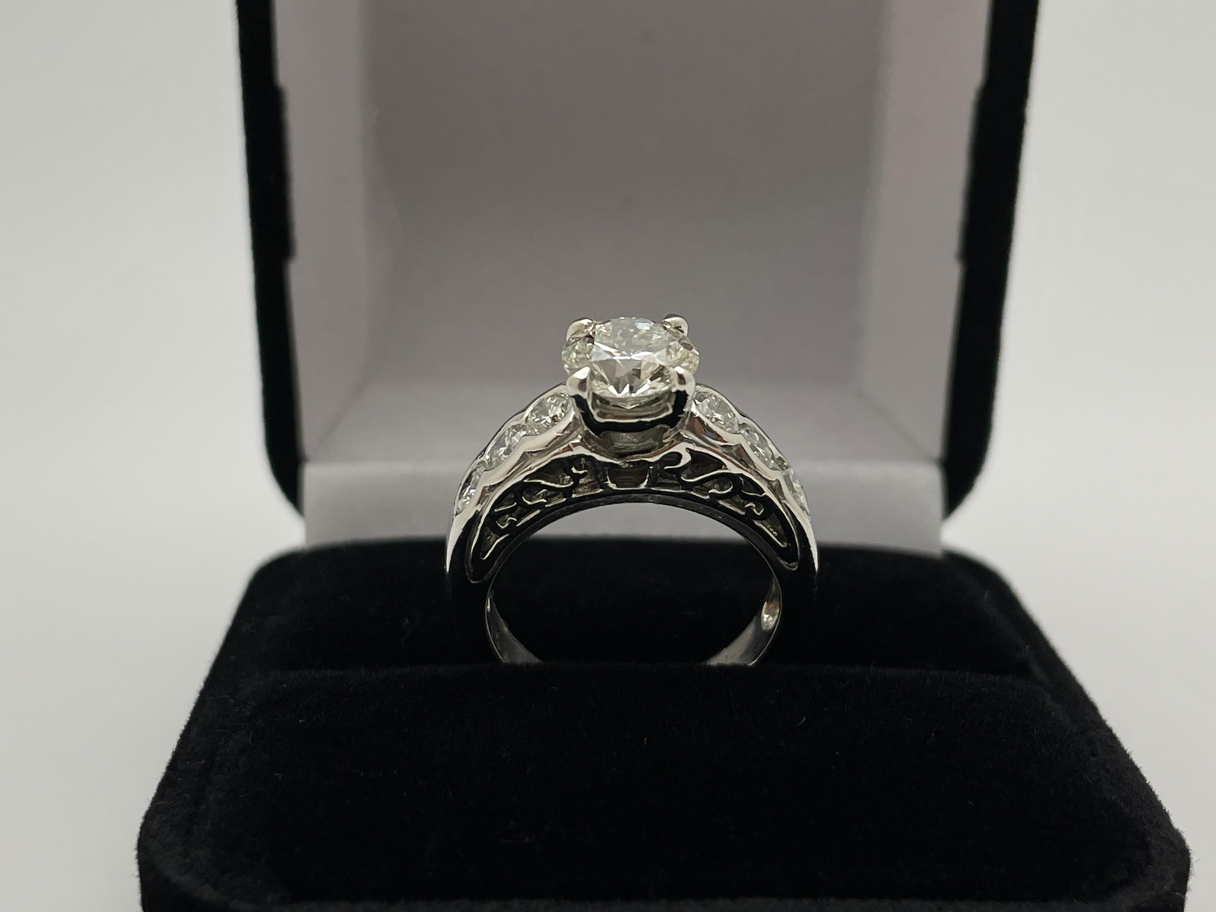 Bague de fiançailles en platine avec diamant certifié GIA de 1,52 carat Unisexe en vente