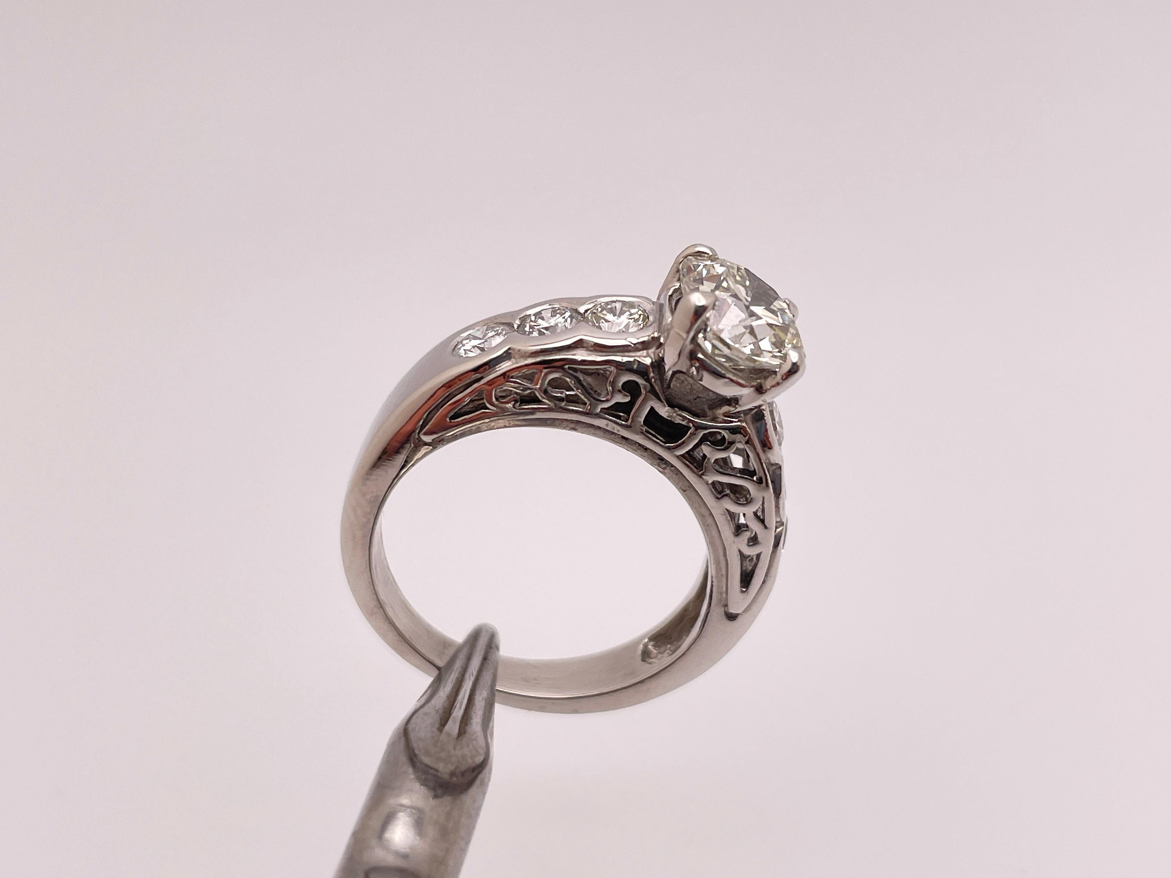 Bague de fiançailles en platine avec diamant certifié GIA de 1,52 carat en vente 2