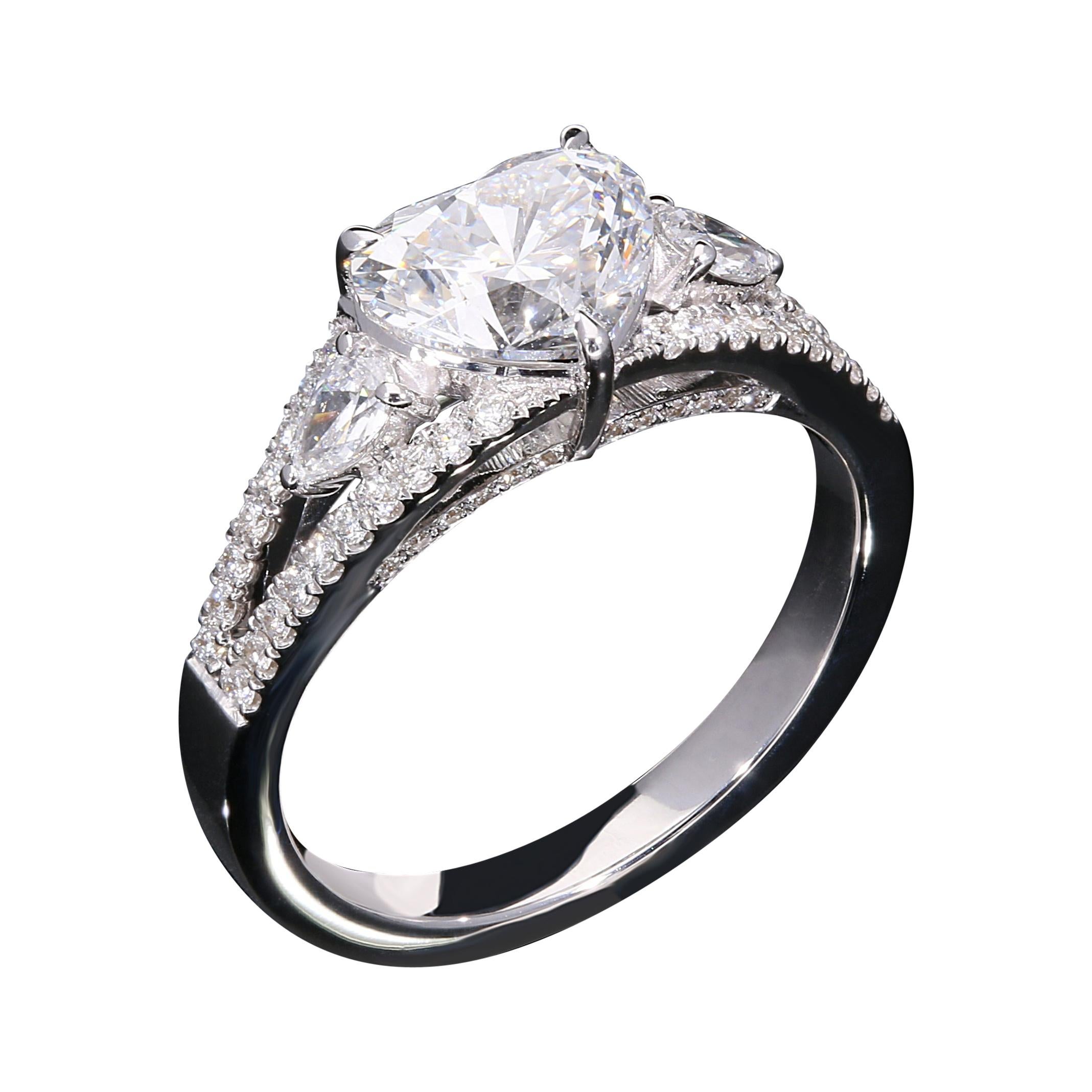 GIA Certified 1.52 Carat E VS2 Heart Shaped Diamond Solitare Ring in 18Kt Gold For Sale