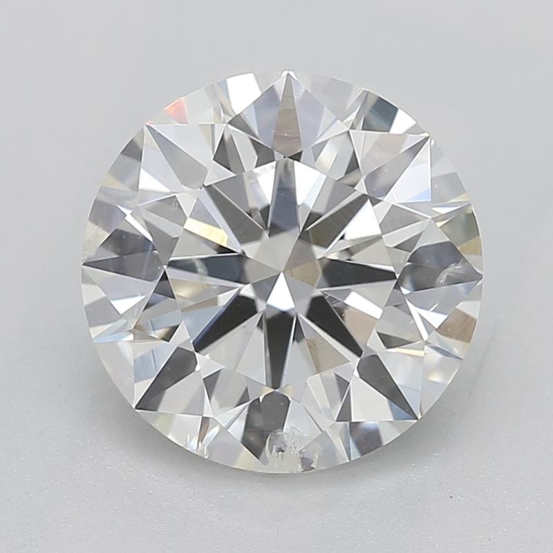 Realizzato con precisione, questo splendido anello con diamante presenta un'affascinante pietra centrale dalla brillantezza rotonda del peso di 1,52, completata dalla raffinata eleganza di I e I1. Il design lussuoso è impreziosito da due squisiti
