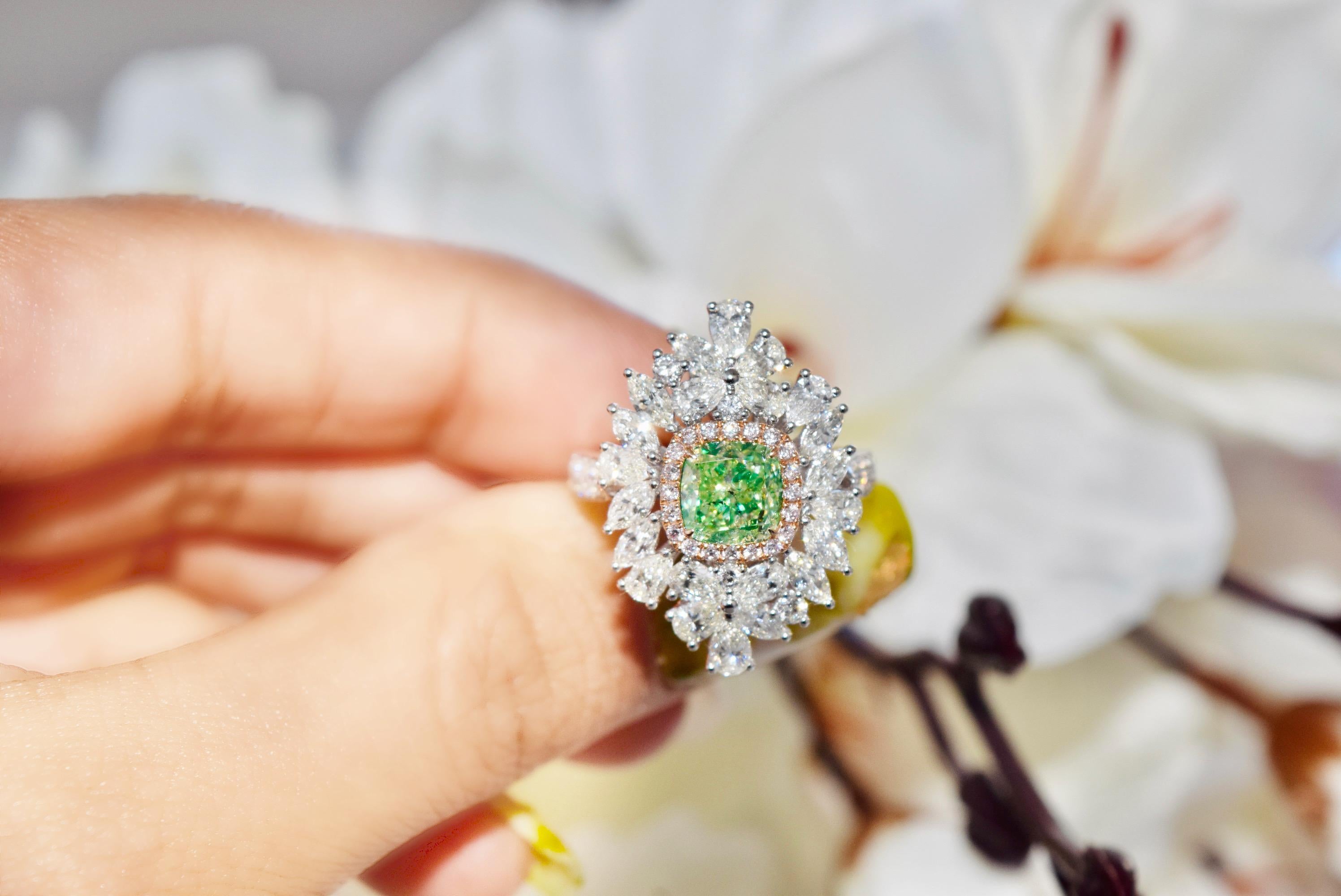 **100% NATURAL FANCY COLOUR DIAMOND JEWELLERIES**

✪ Jewelry Details ✪

♦ MAIN STONE DETAILS

➛ Stone Shape: Cushion
➛ Stone Color: Fancy Greenish Yellow
➛ Stone Weight: 1.52 carats
➛ Clarity: SI2
➛ GIA certified

♦ SIDE STONE DETAILS

➛ Side mq