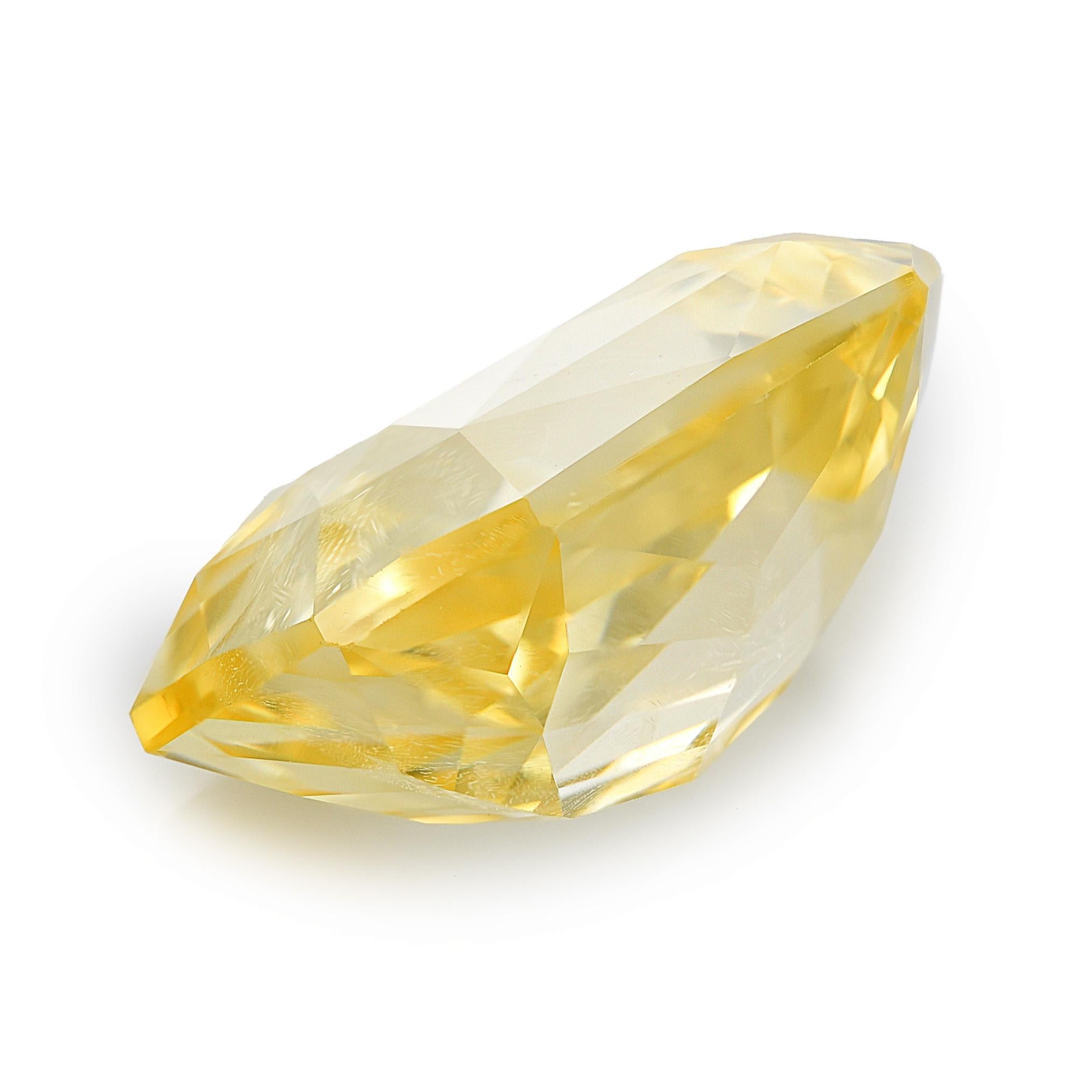 Saphir jaune non chauffé de 15.25 carats certifié GIA Neuf - En vente à Los Angeles, CA