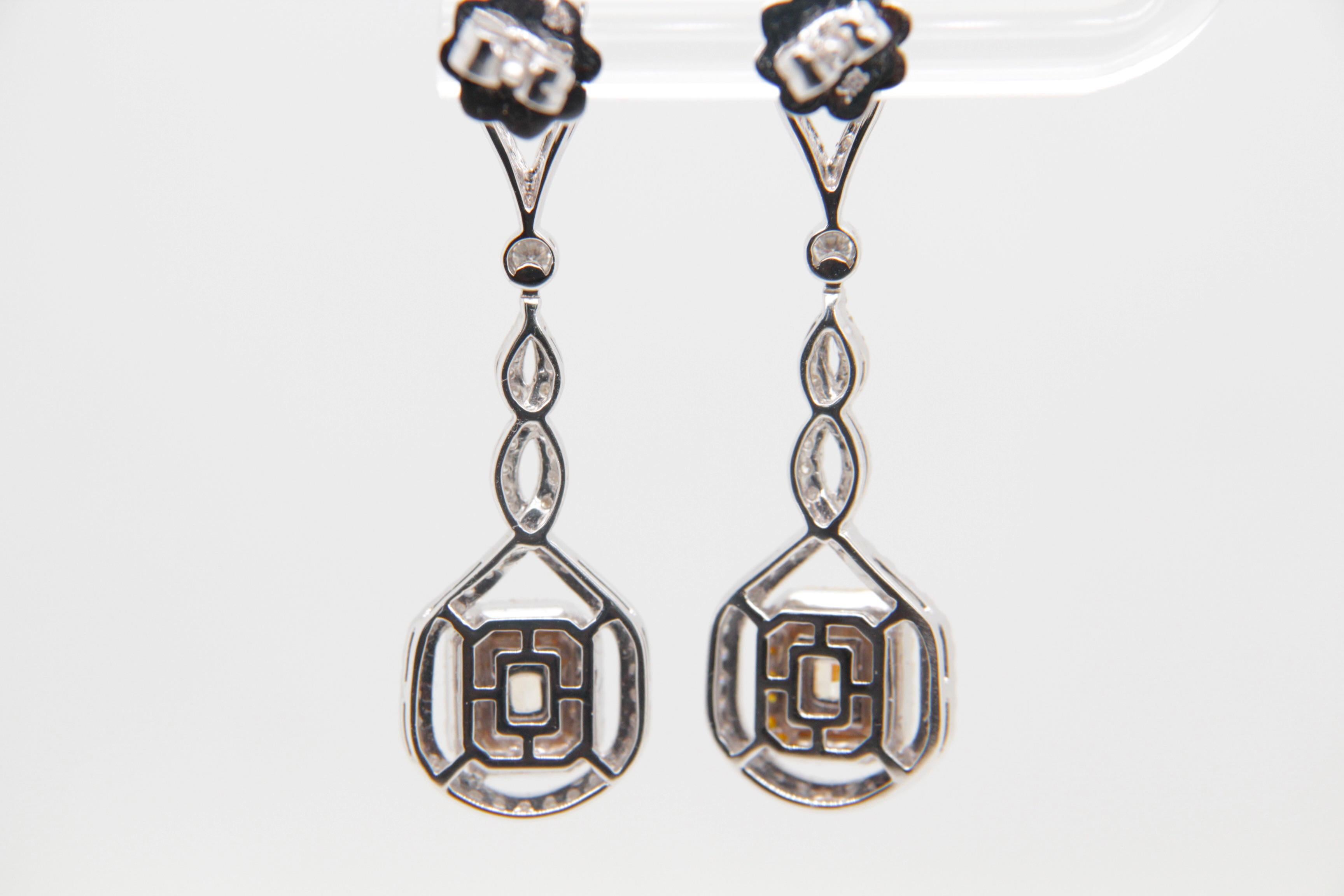 GIA-zertifizierte 1,53 Karat geflochtene gelbe geflochtene Diamant-Ohrringe aus Gold im Zustand „Neu“ im Angebot in Bangkok, TH