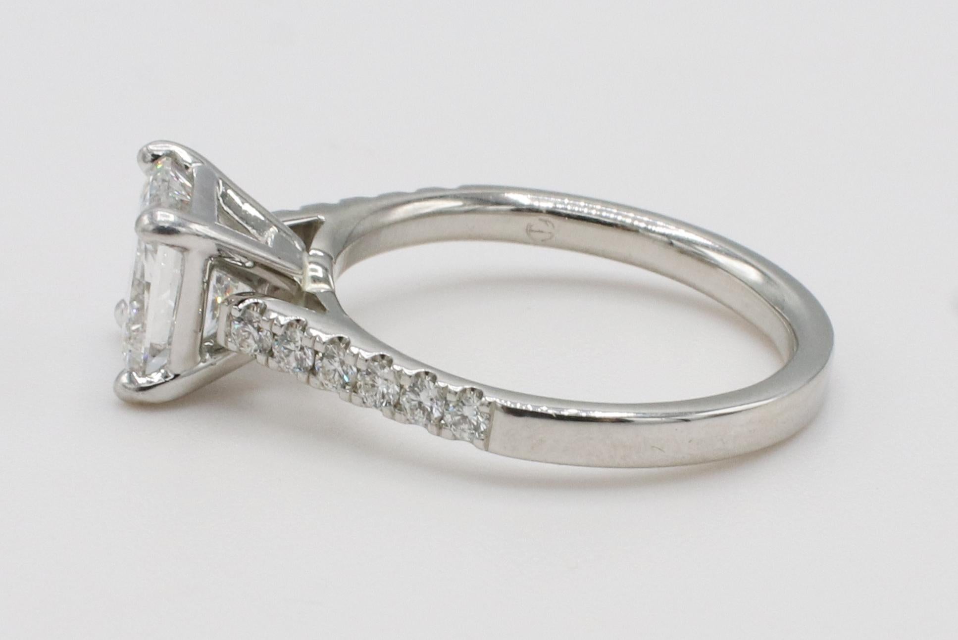 Taille princesse Bague de fiançailles en diamant certifié GIA de 1,53 carat Naturel Princess Cut D VS2  en vente
