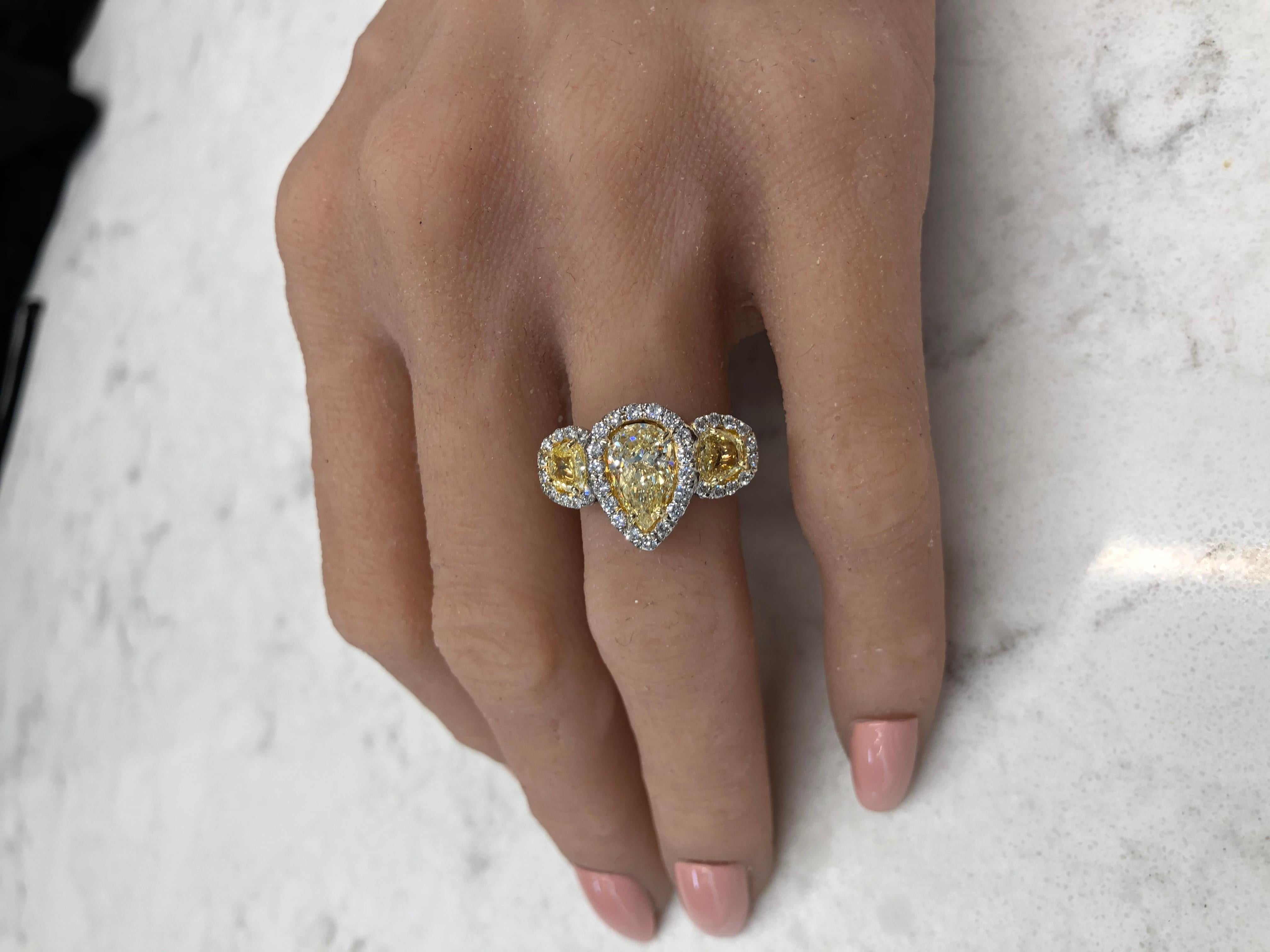 GIA Certified 1.53 Carat Natural Yellow Diamond Ring in Platinum In New Condition In Chicago, IL