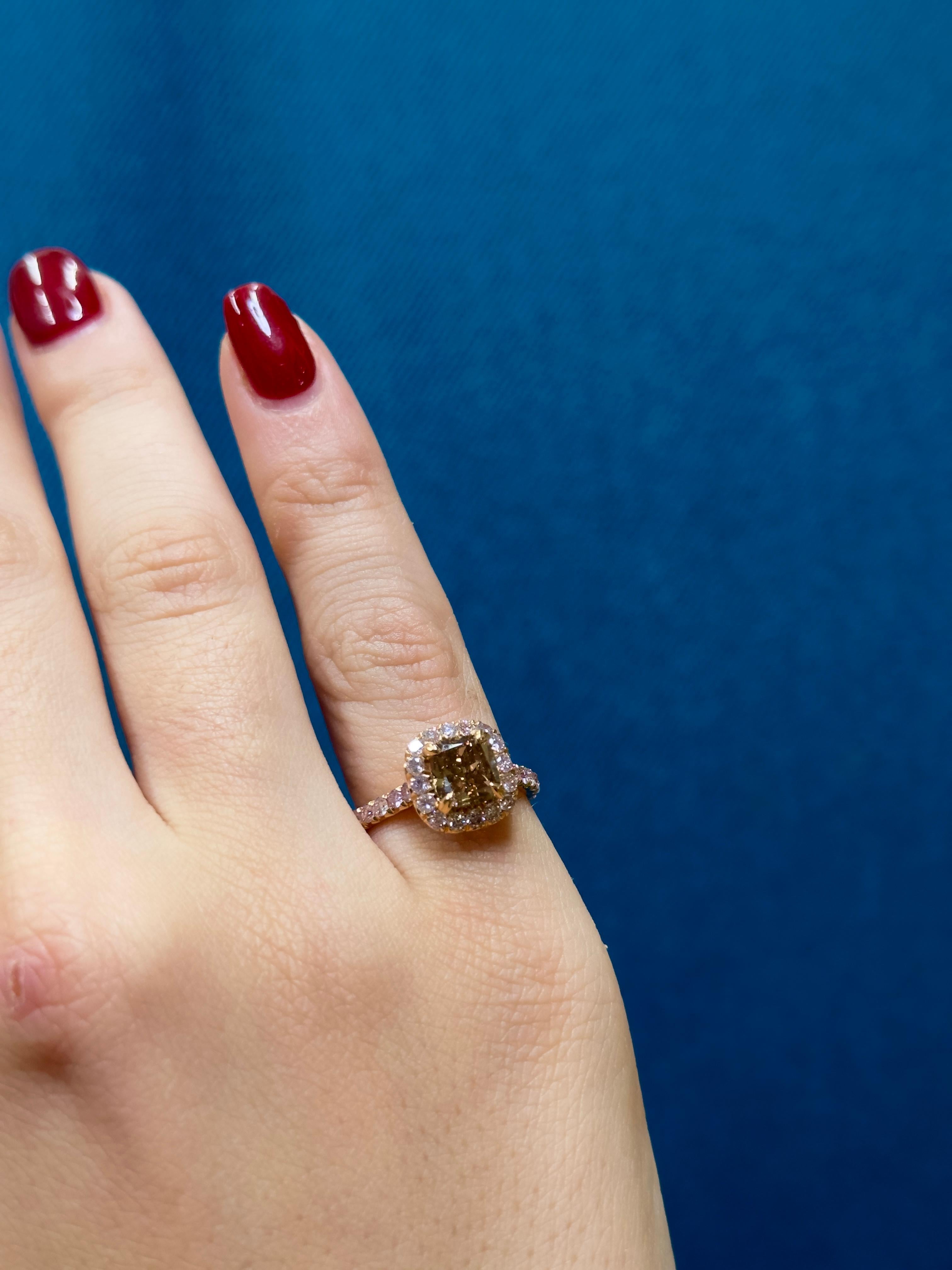 GIA Certified 1.54 Carat Fancy Yellow-Brown Cushion Cut Diamond Cocktail Ring In New Condition For Sale In New York, NY