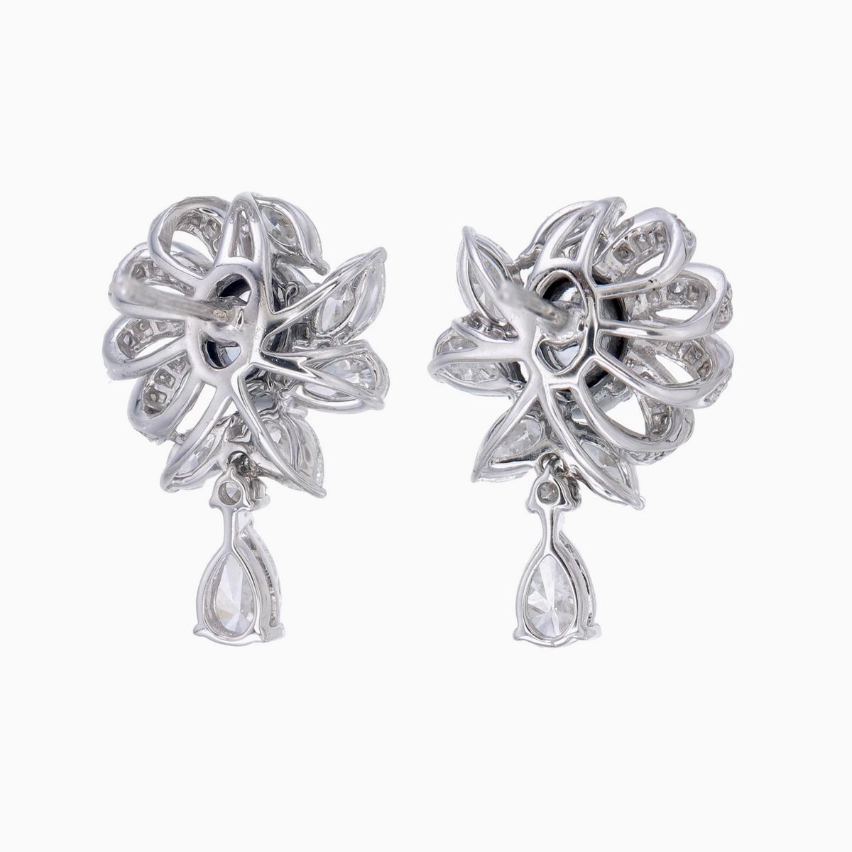 GIA zertifiziert 1,54 Karat Kaschmir blauer Saphir und Diamant-Ohrringe in 18K WG (Ovalschliff) im Angebot