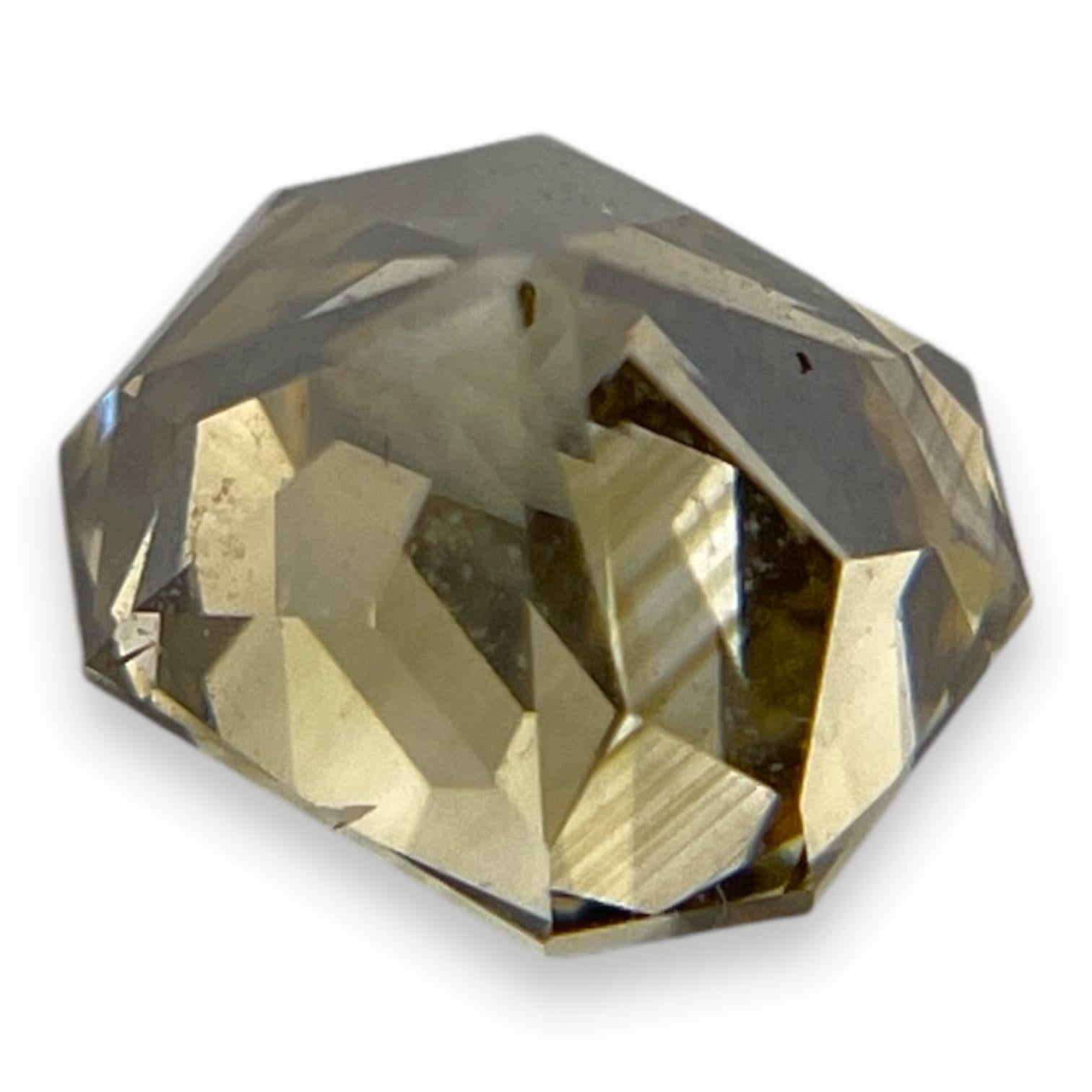 Taglio brillante GIA Certificato 1,55 Carati Fancy Marrone Scuro Giallastro Vs2 Rettangolare in vendita