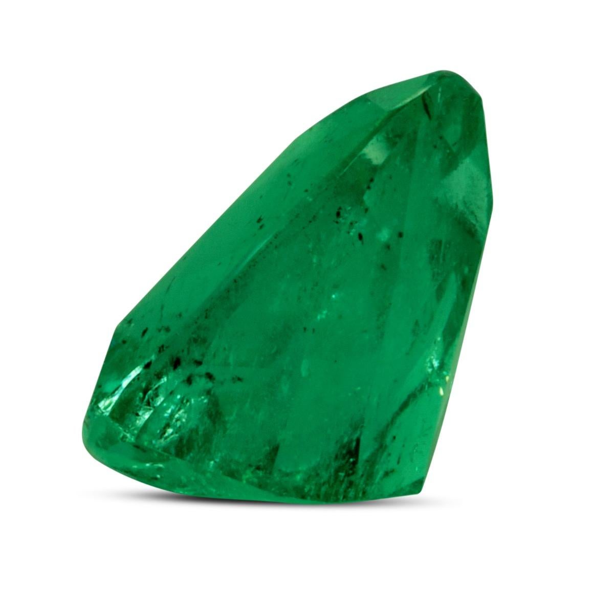 GIA Certified 1.55 Carat Natural Colombian Emerald  In New Condition For Sale In Los Angeles, CA