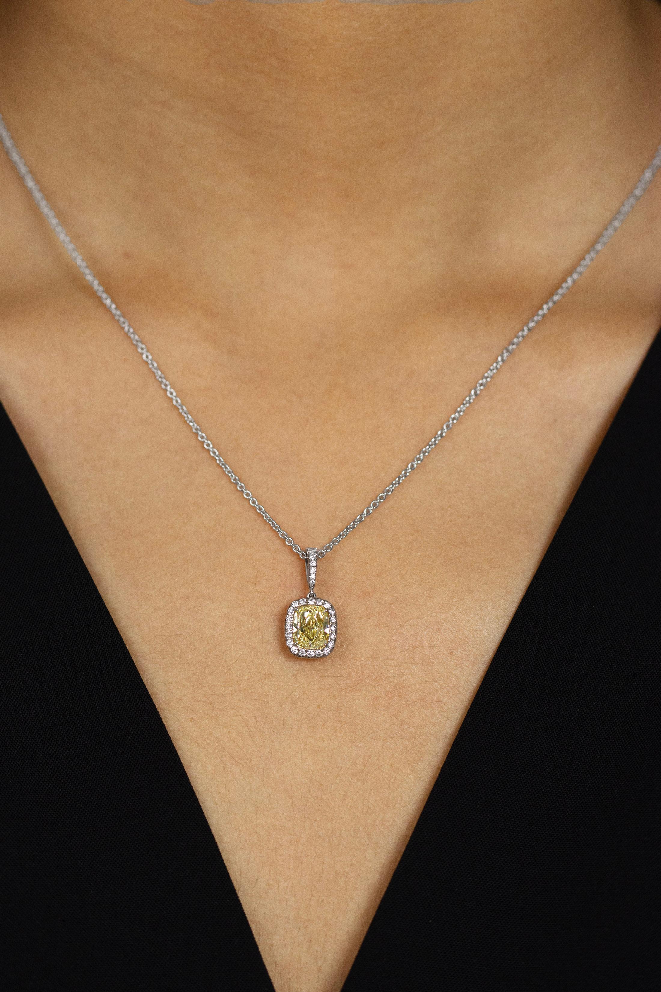 Women's GIA Certified 1.55 Carats Total Cushion Cut Fancy Color Diamond Pendant Necklace For Sale