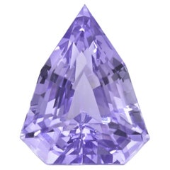Saphir violet non chauffé 1,55 carat certifié par le GIA 