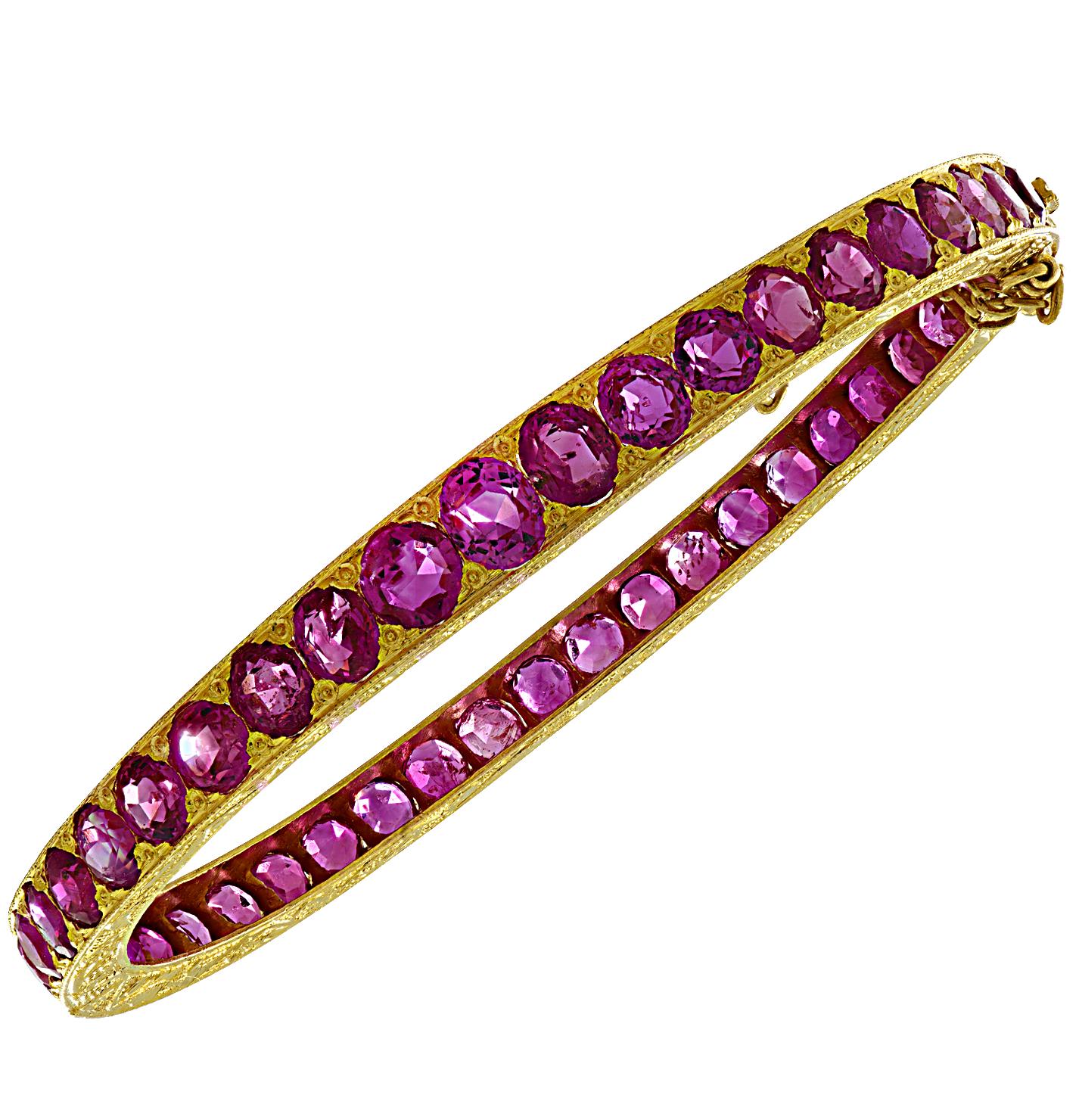 GIA Certified 15.50 Carat Burma Ruby Bangle Bracelet In Good Condition In Miami, FL