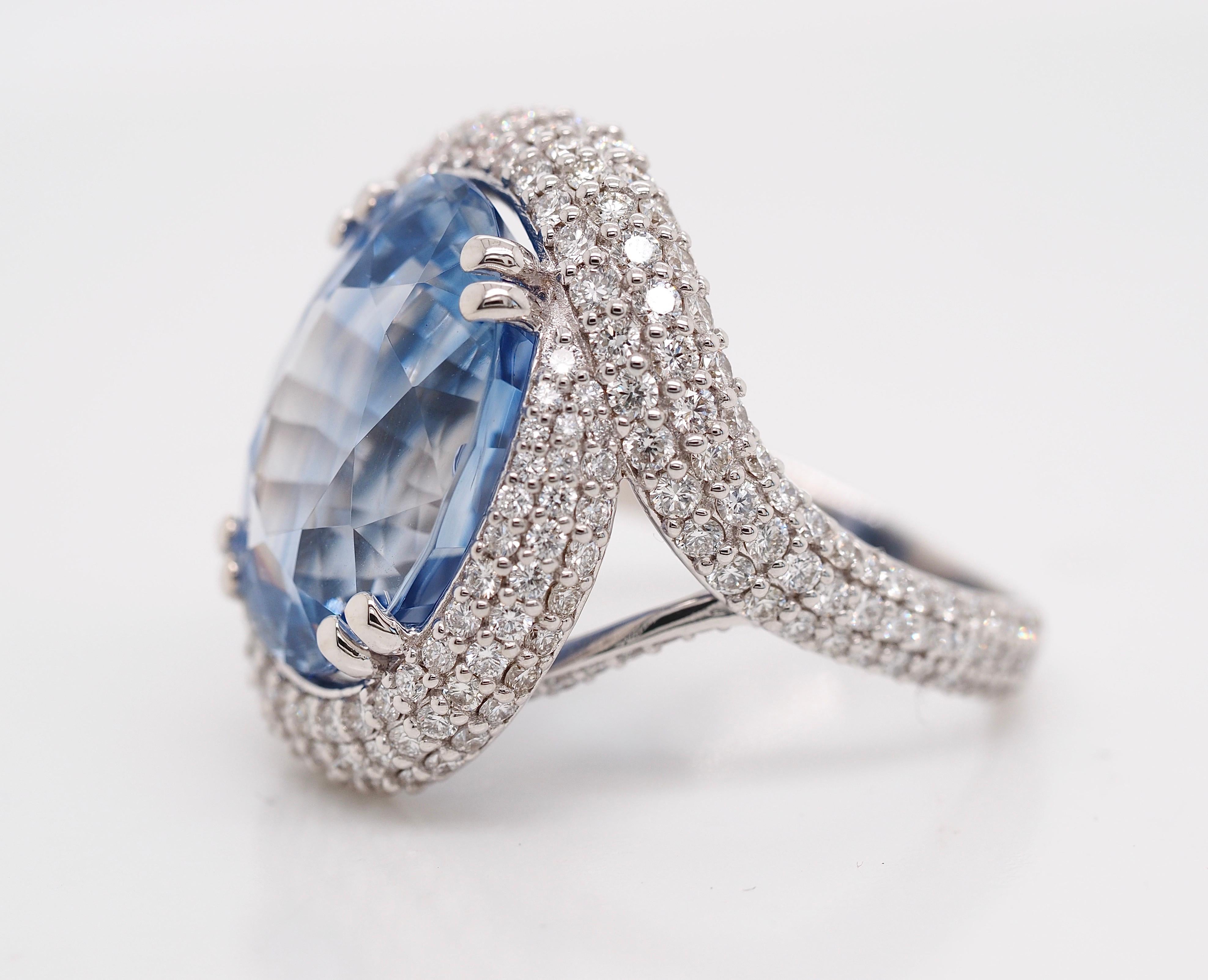 Modern GIA Certified 15.67 Carat Ceylon Sapphire Diamond Custom Cocktail Ring For Sale
