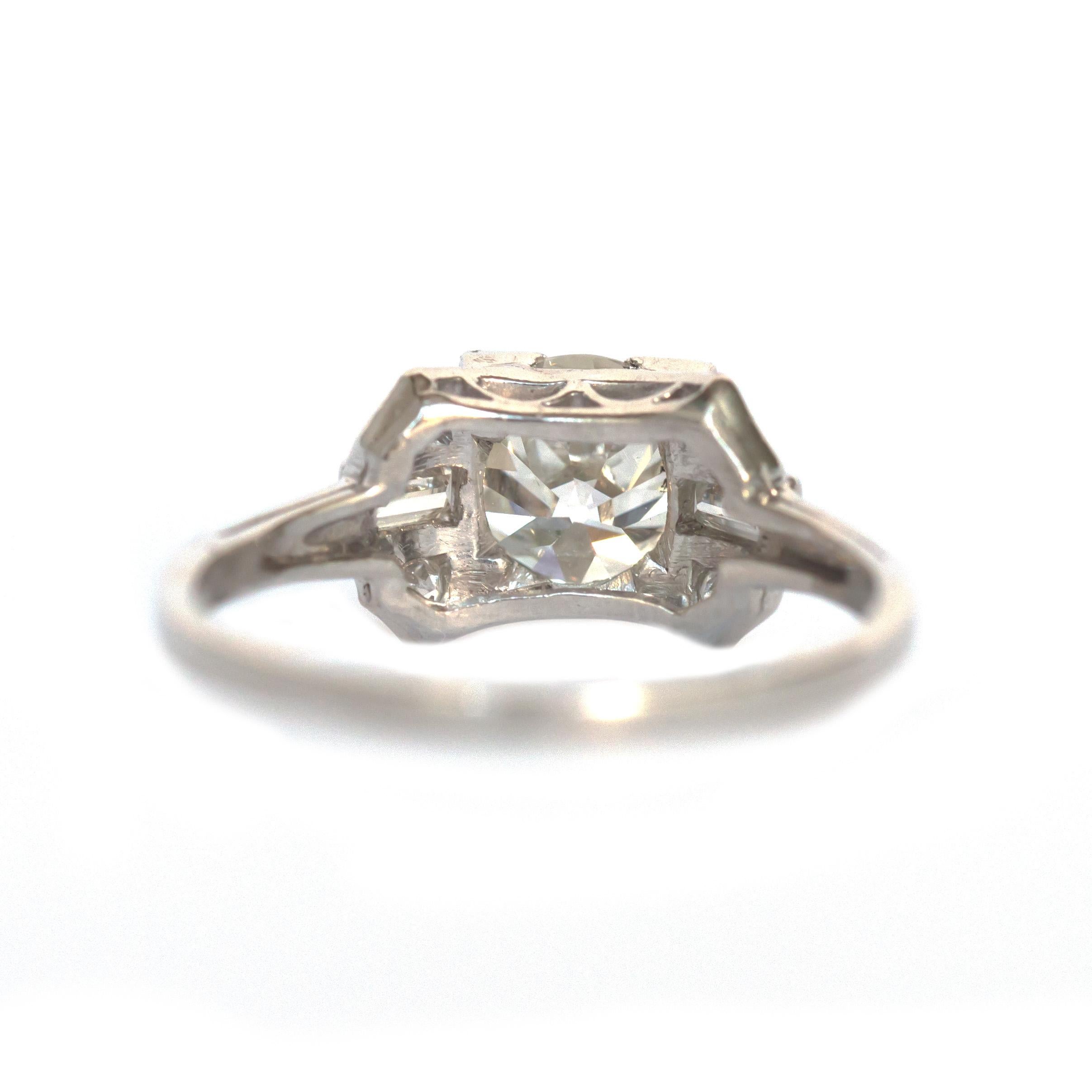 Taille vieille Europe Bague de fiançailles en platine avec diamant certifié GIA de 1,57 carat en vente