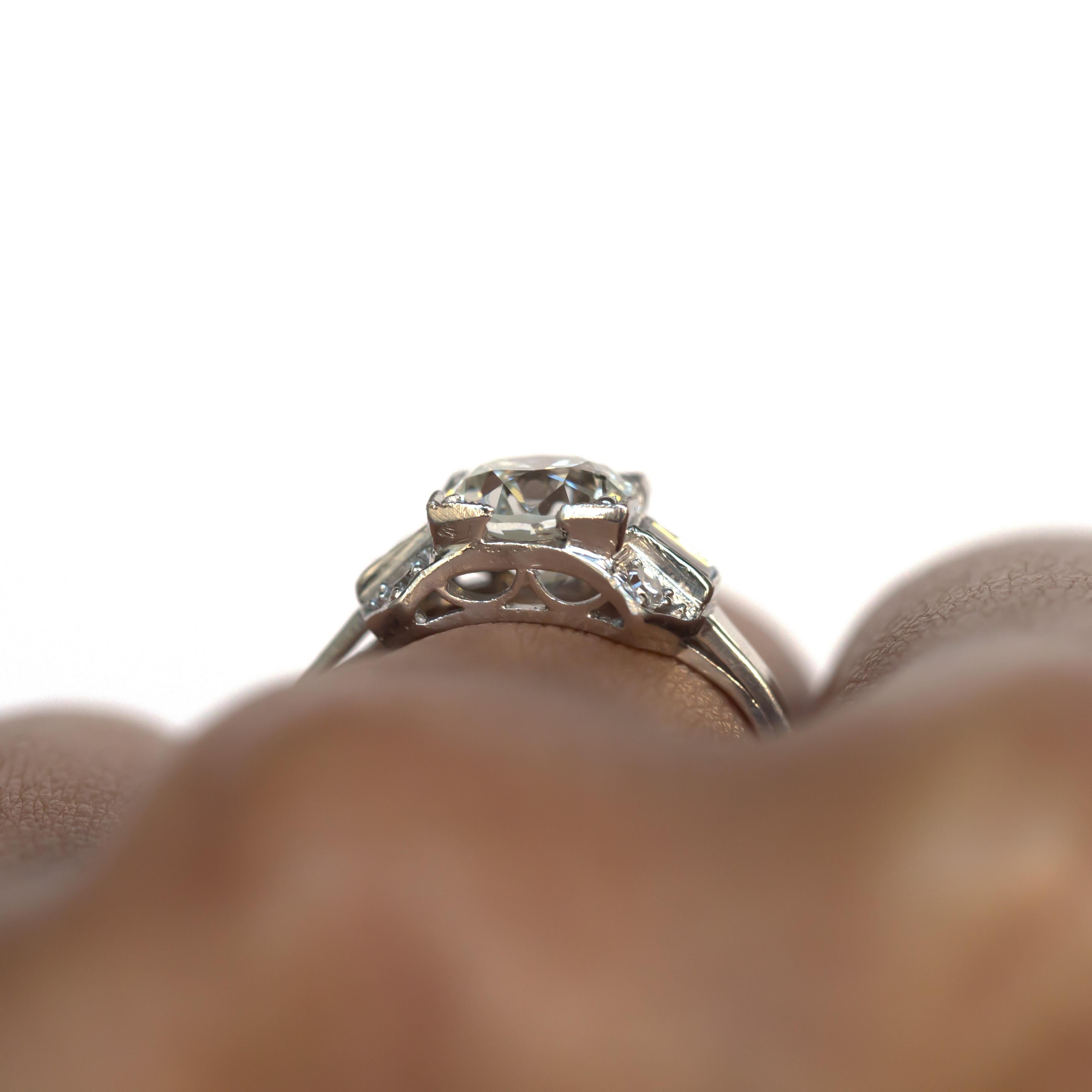GIA Certified 1.57 Carat Diamond Platinum Engagement Ring In Good Condition For Sale In Hicksville, NY