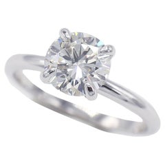 Bague de fiançailles solitaire en diamant naturel rond de 1,57 carat certifié par le GIA J VS1