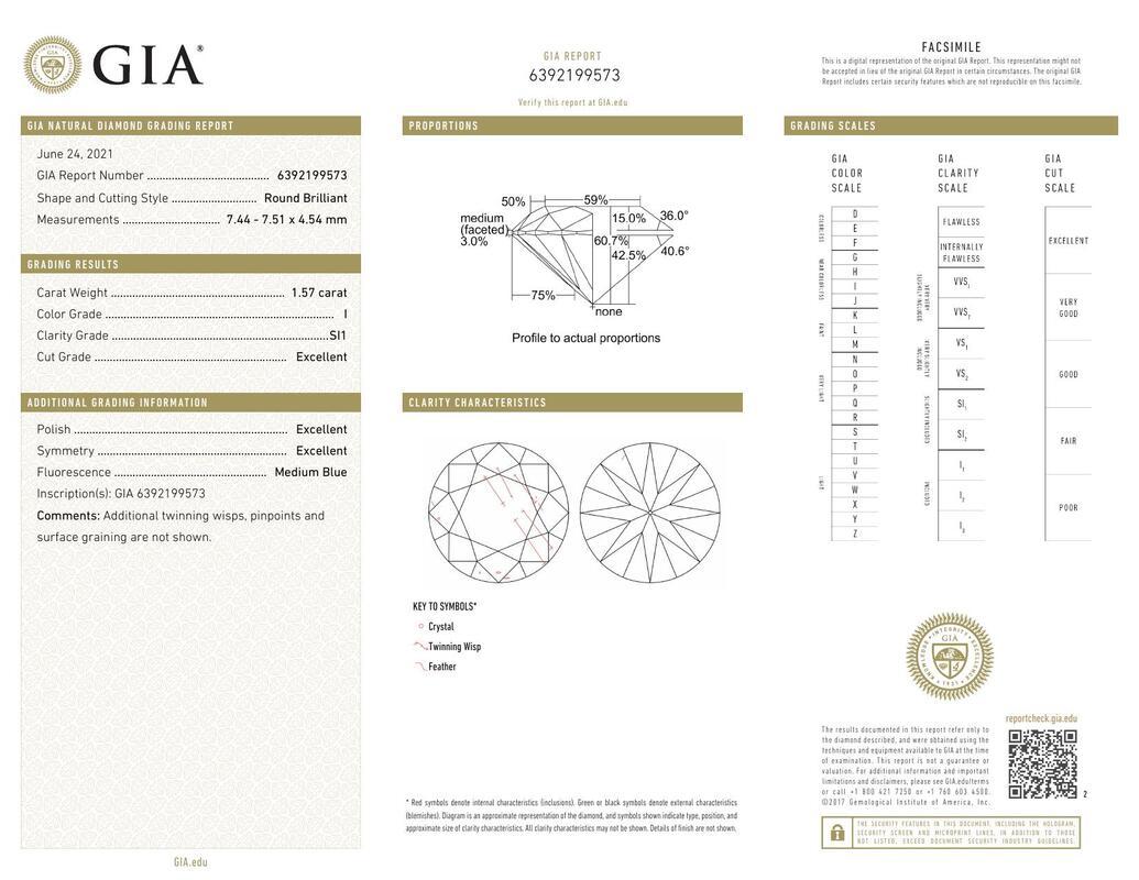 Contemporaneo GIA Certified 1,57 Carat Three-Stone Round Brilliante Platinum Diamond Ring in vendita