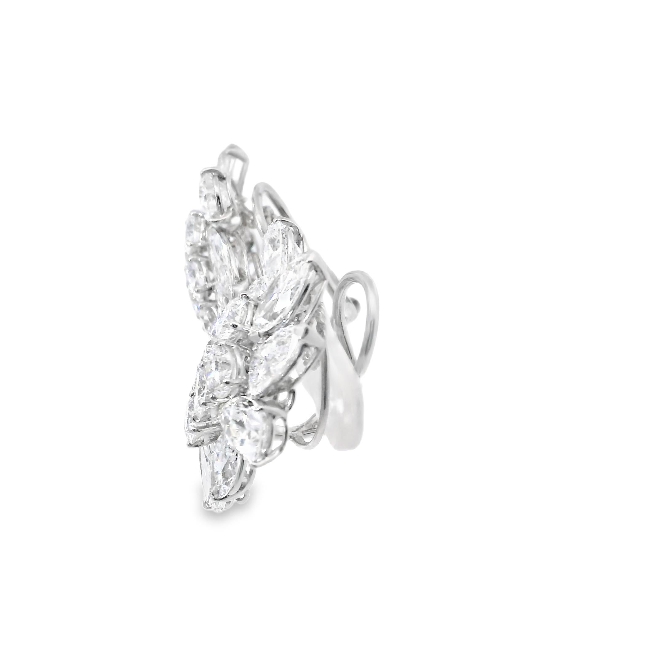 Pendientes de racimo de diamantes en platino de 15,73 quilates con certificado GIA en Excelente Estado en New York, NY