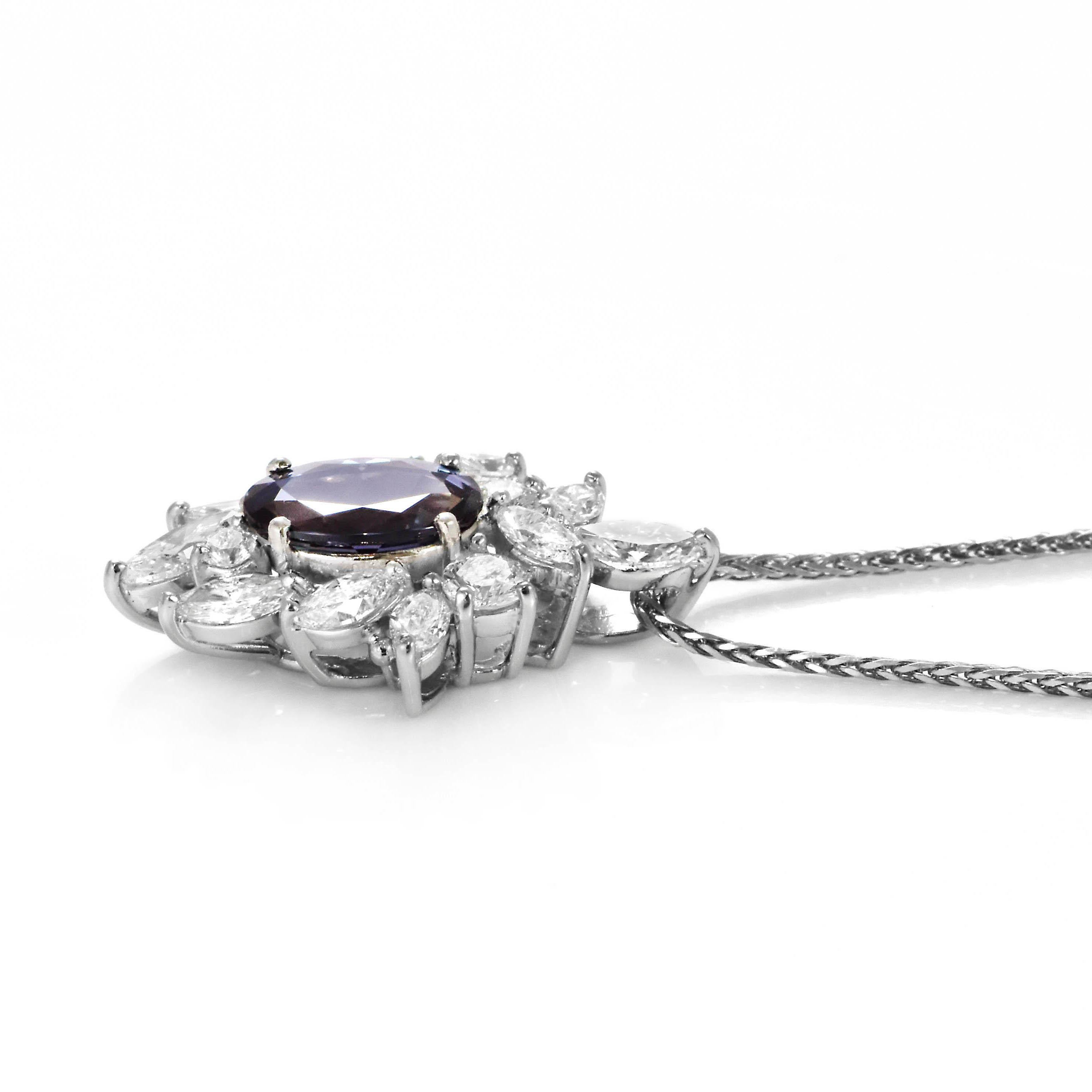 Ciondolo con alessandrite brasiliana e diamante certificato GIA da 1,58 carati in platino in vendita 4