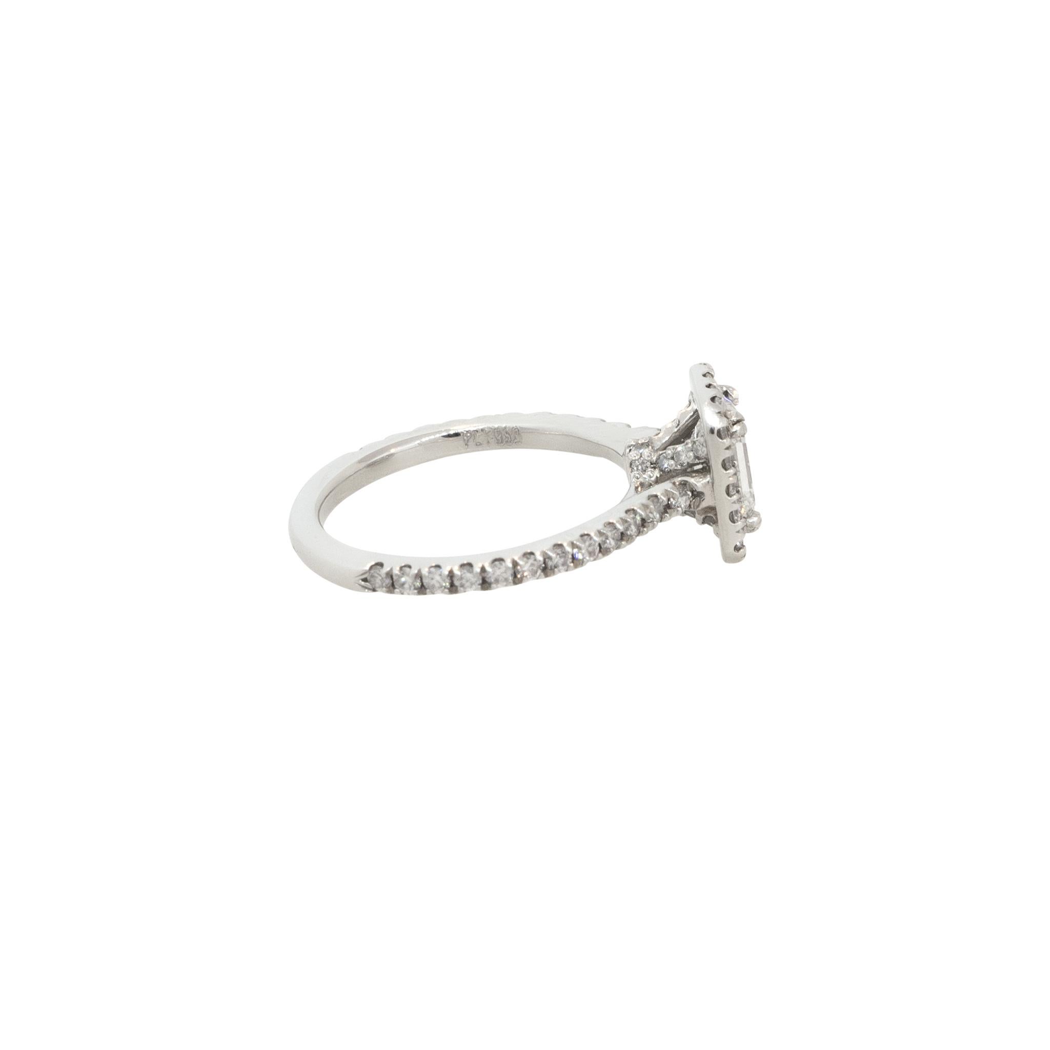 Bague de fiançailles en platine avec diamant taille émeraude de 1,58 carat certifié par le GIA, en stock Excellent état - En vente à Boca Raton, FL