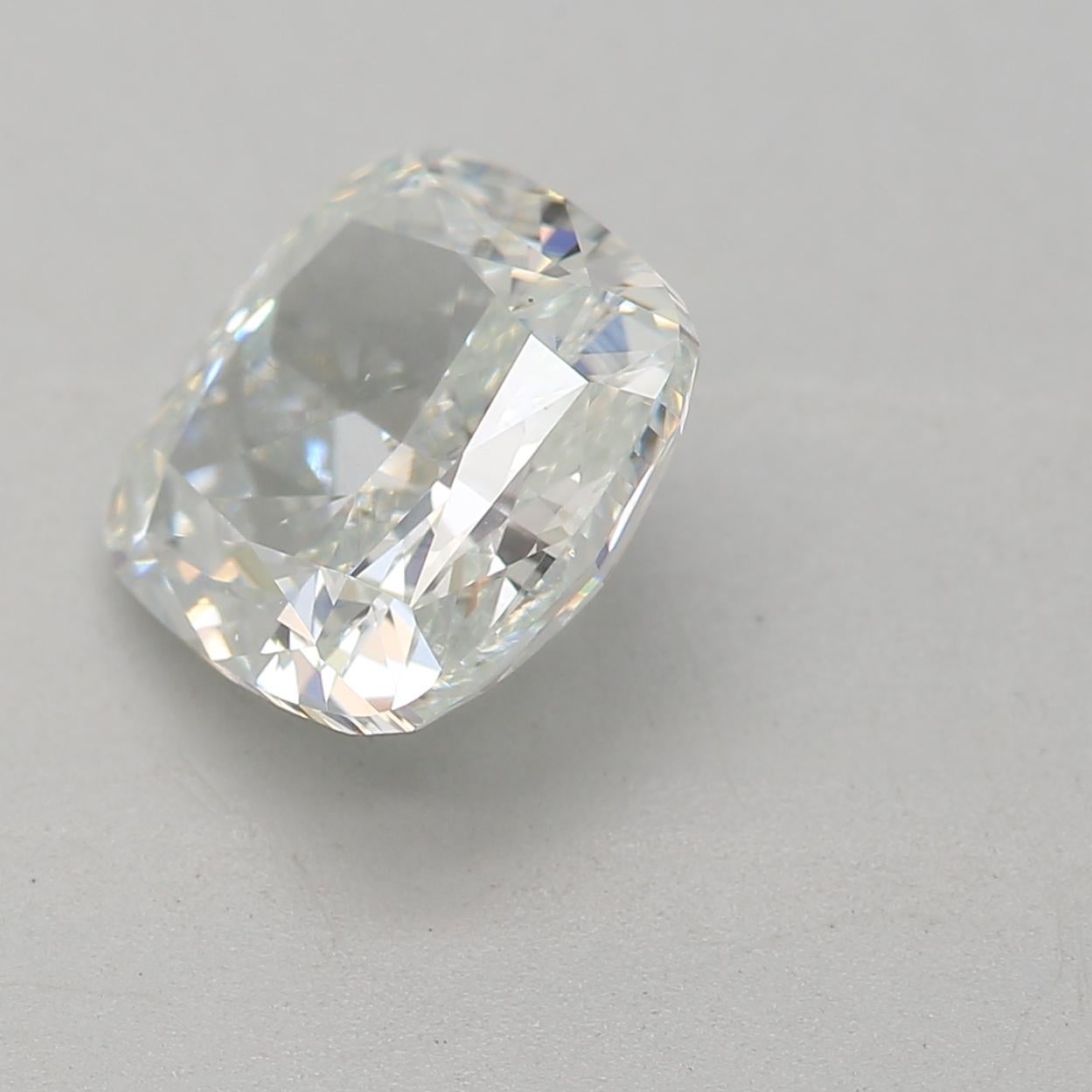 Taglio cuscino Diamante certificato GIA da 1,58 carati di colore verde tenue con purezza VS2 in vendita