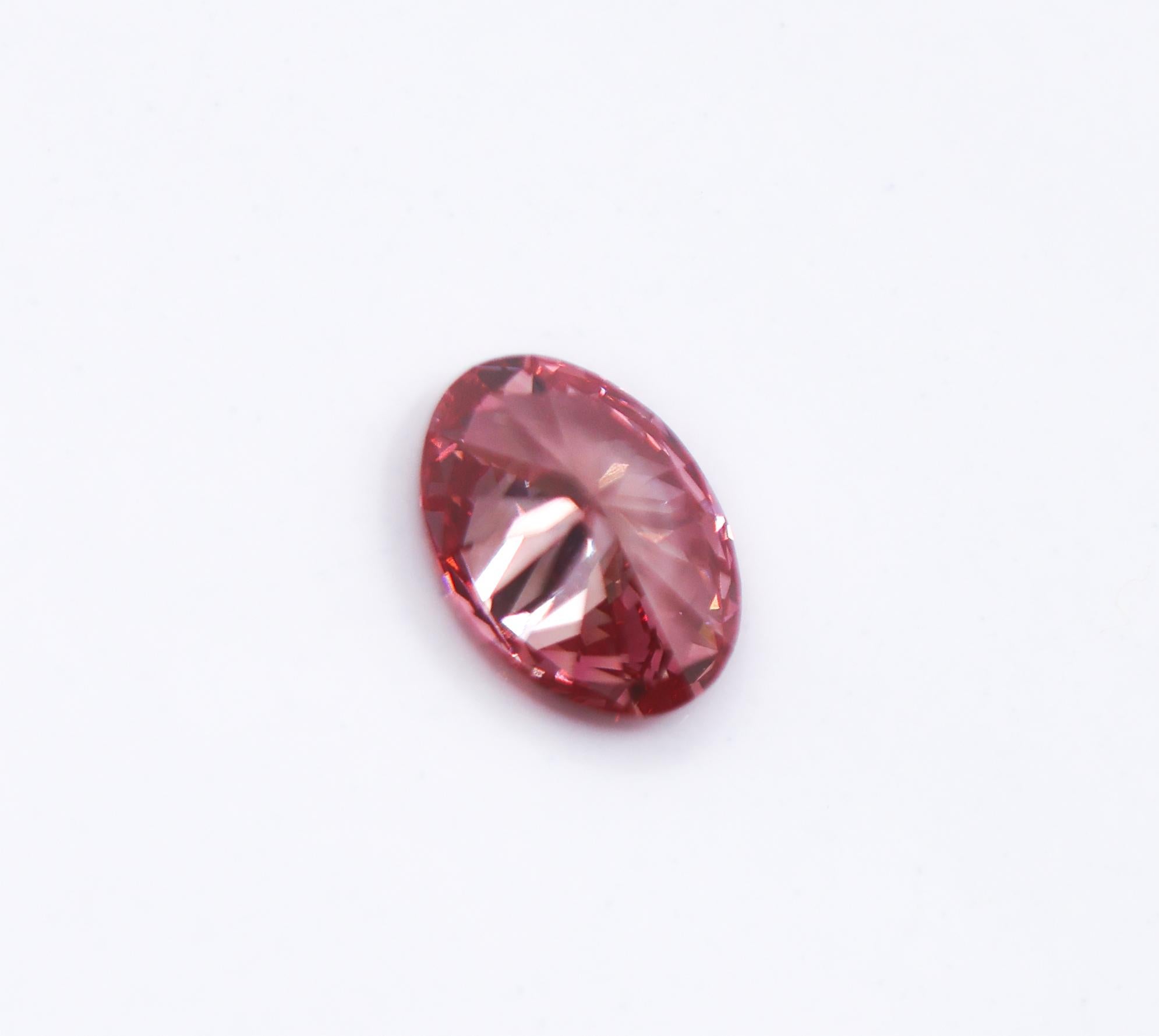 Brilliant Cut GIA Certified 1.58 Carat Fancy Vivid Pink Diamond Natural Earth Mined For Sale