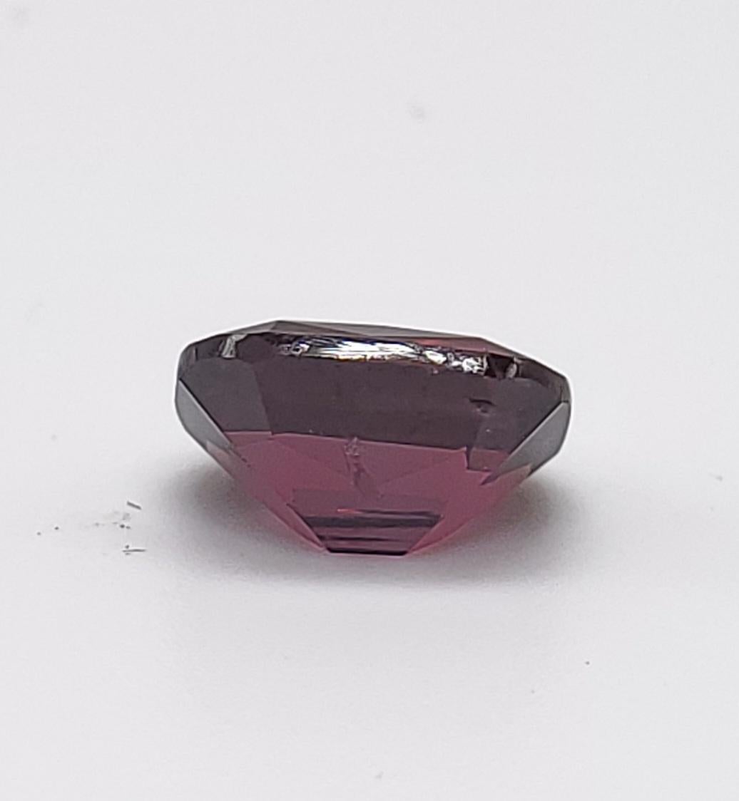 Women's or Men's GIA Certified 1.58 Carat Spinel For Sale