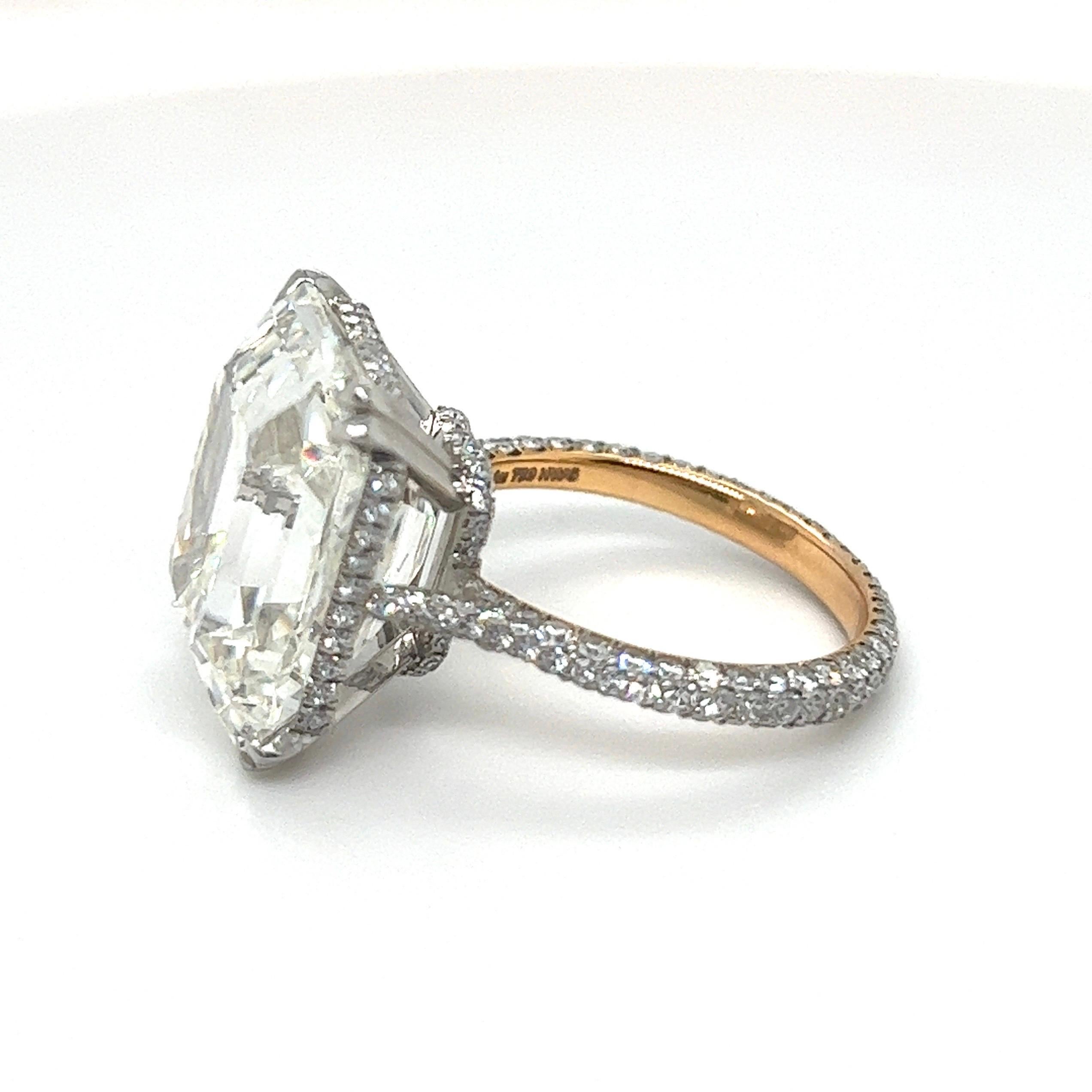 Contemporain Bague de fiançailles solitaire en diamant taille émeraude de 15,87 carats certifiée GIA en vente