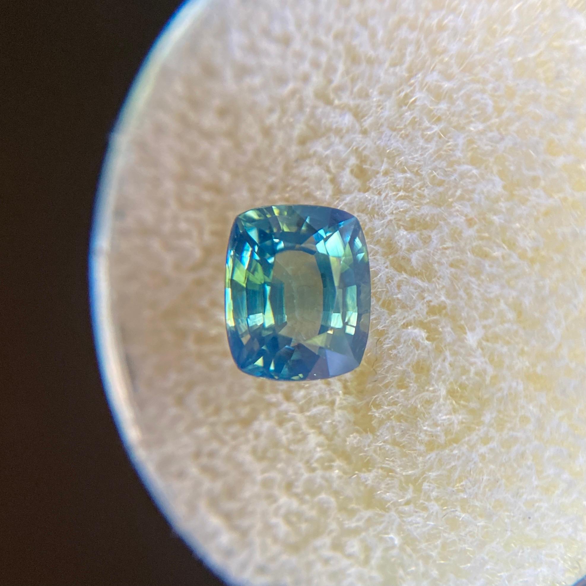 Saphir bicolore vert bleu non traité taille coussin de 1,59 carat certifié par le GIA 6