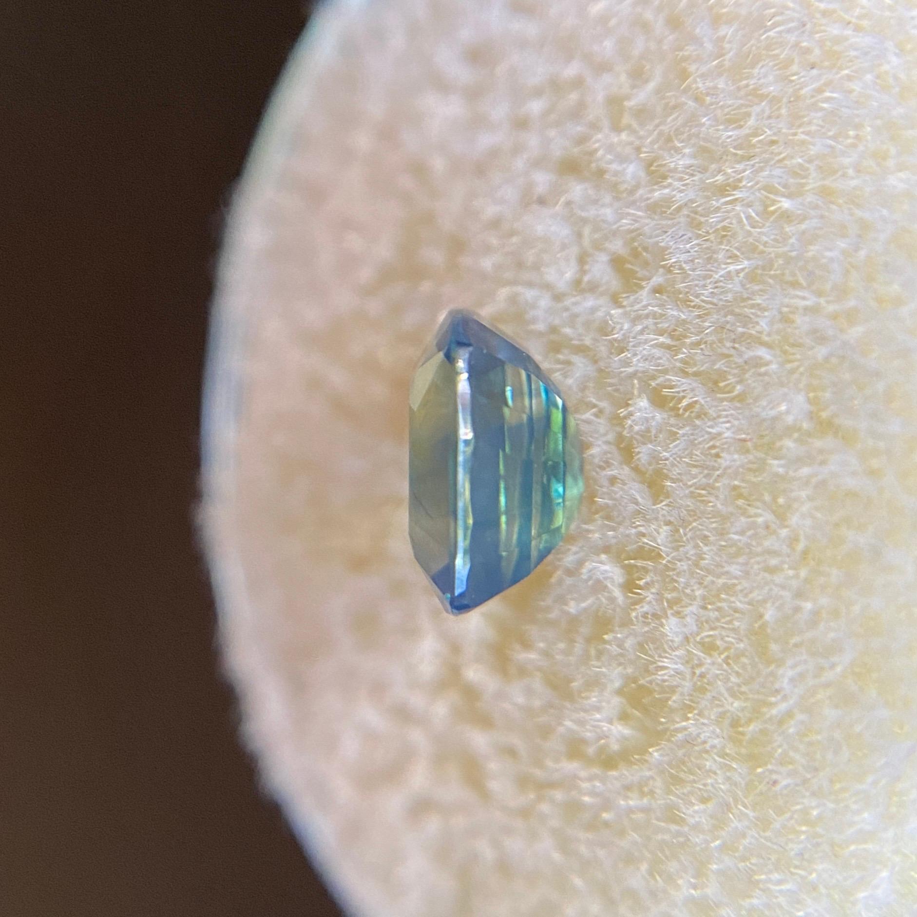 Saphir bicolore vert bleu non traité taille coussin de 1,59 carat certifié par le GIA 3
