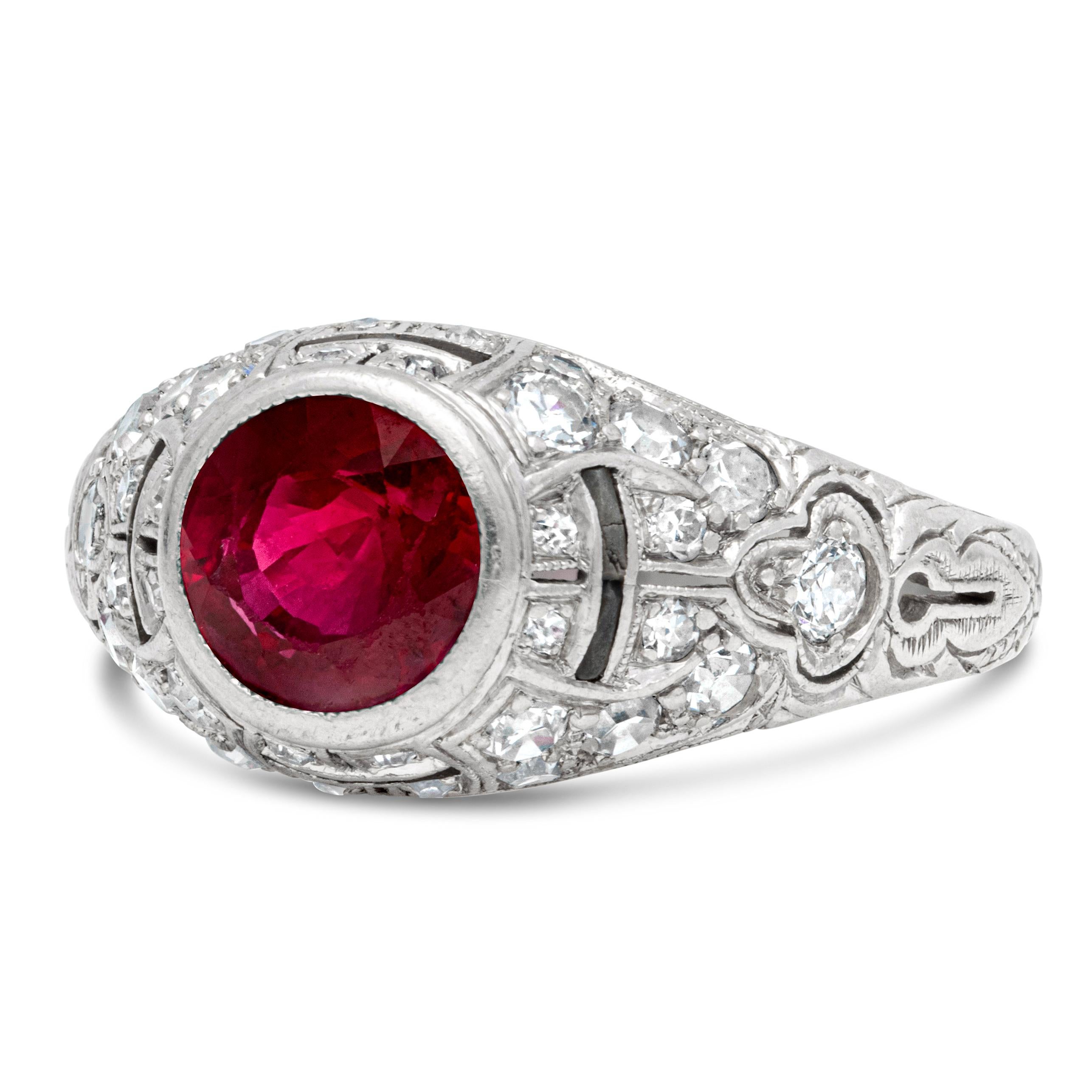 Art Nouveau  GIA Certified 1.60 Carats Round Cut Ruby & Diamond Antique Engagement Ring For Sale