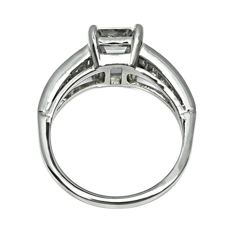 Taille émeraude Bague de fiançailles avec diamant certifié GIA de 1,61 carat en vente