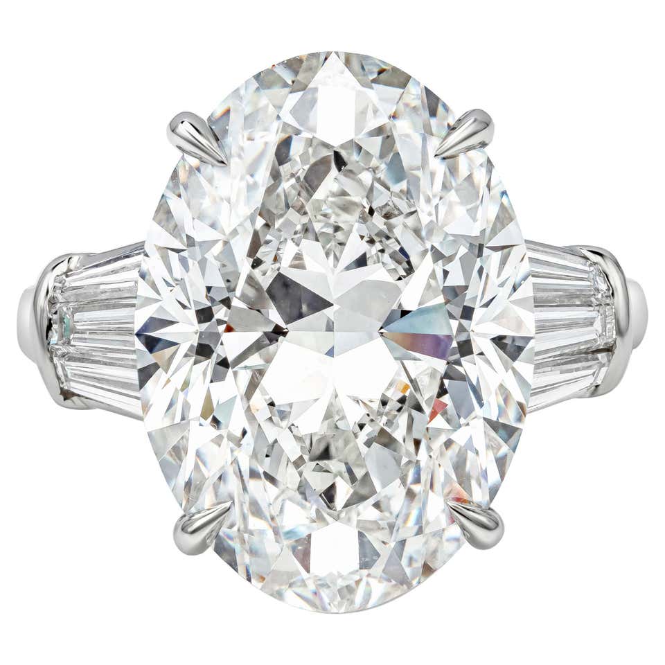Three-Stone Oval Diamond Engagement Ring with Round Side Diamonds 'GIA ...